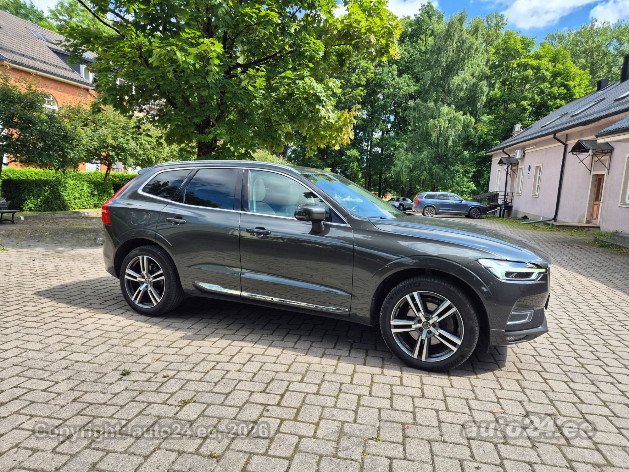 Volvo XC60 2020, photo 7/10