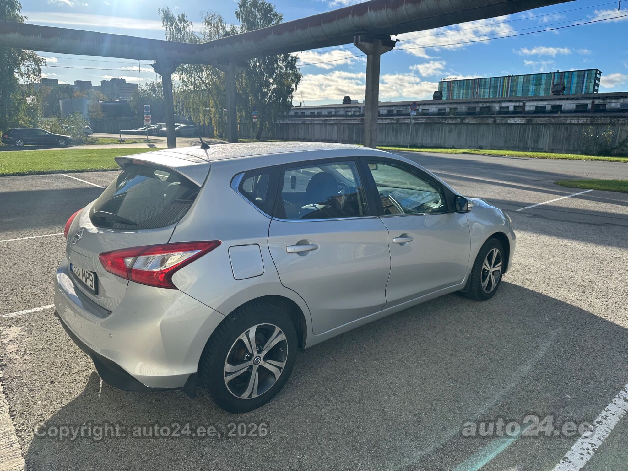 Nissan Pulsar 2015 — interior
