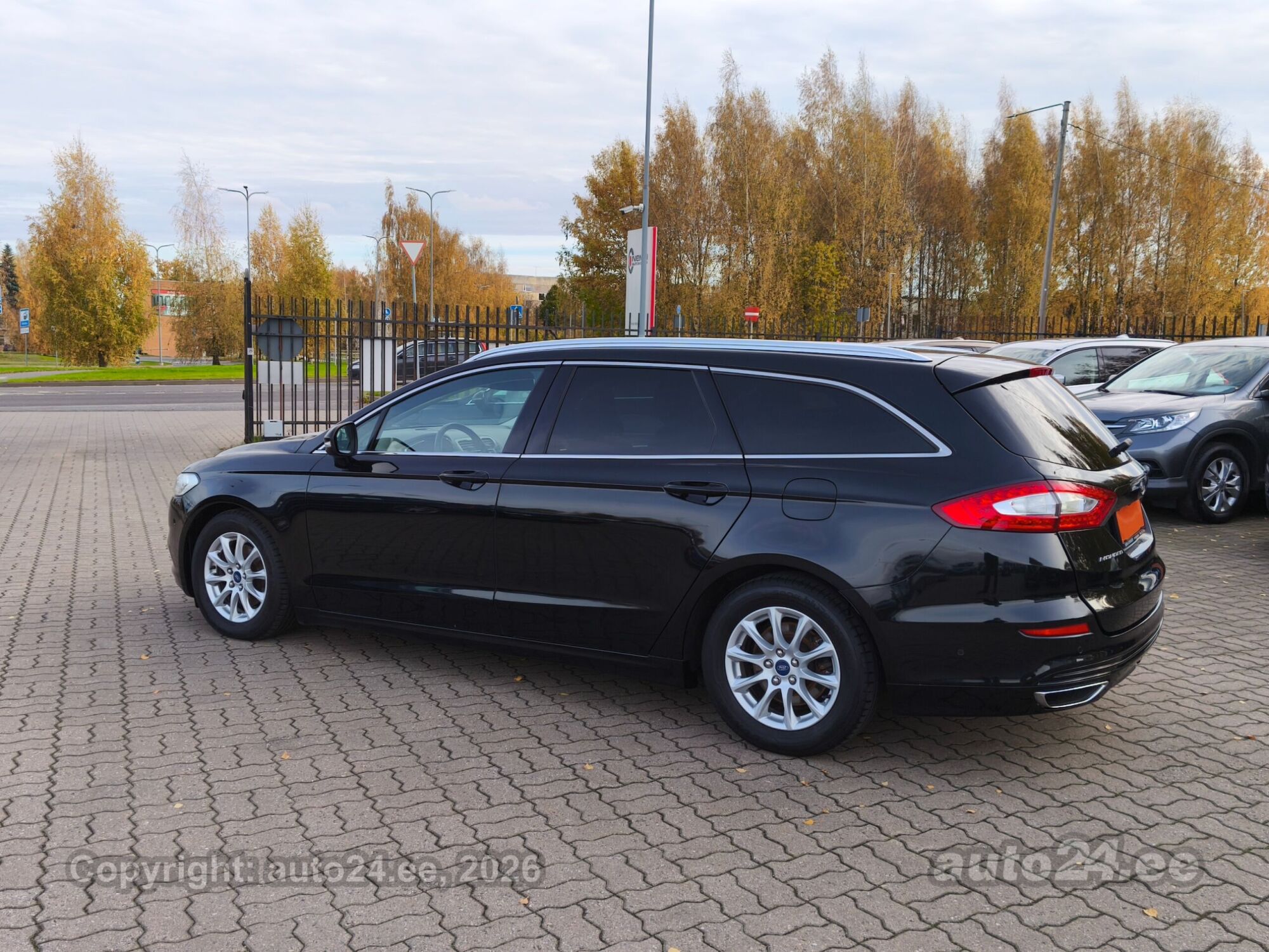 Ford Mondeo 2015 — interior