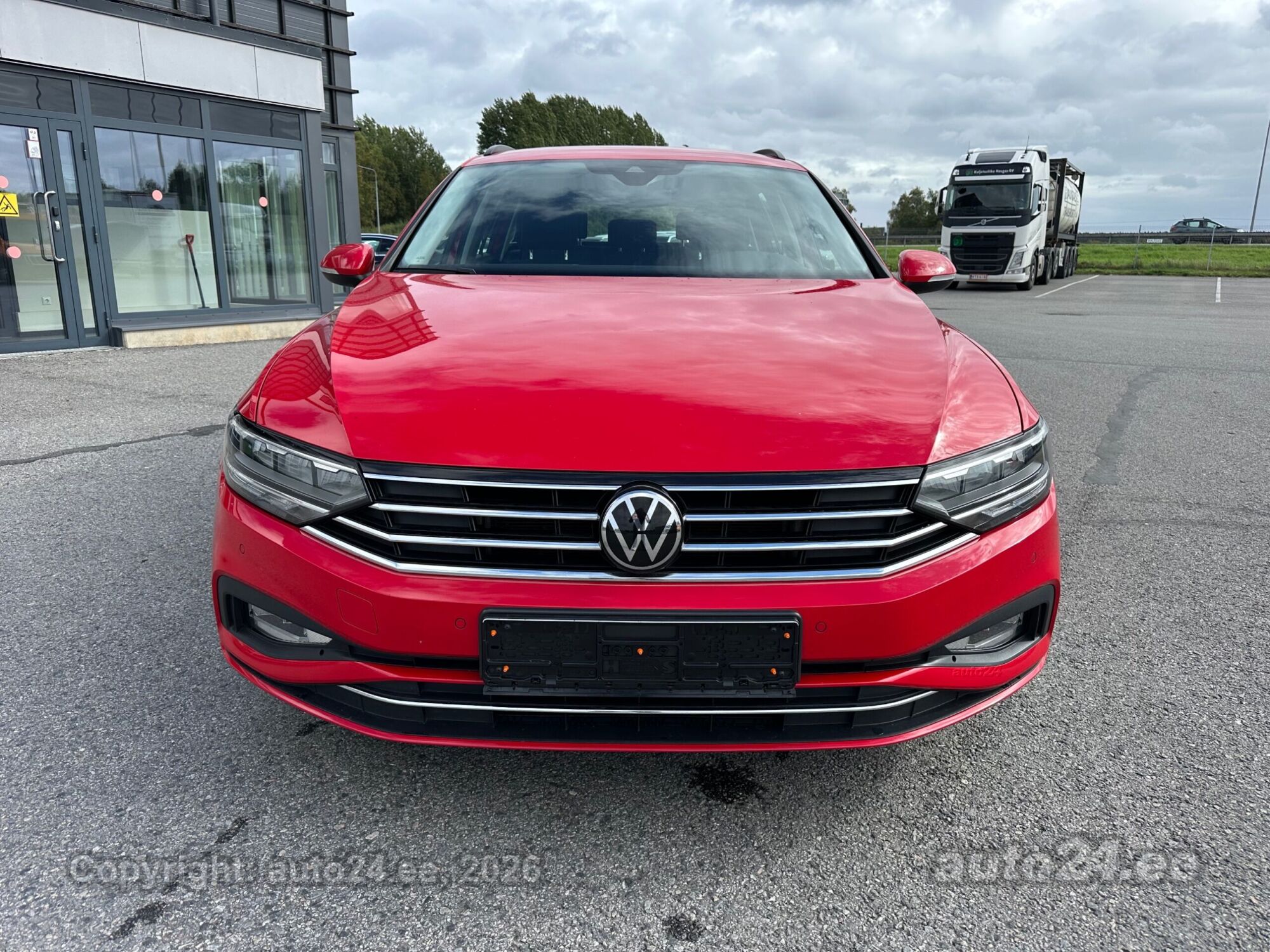 Volkswagen Passat - 2