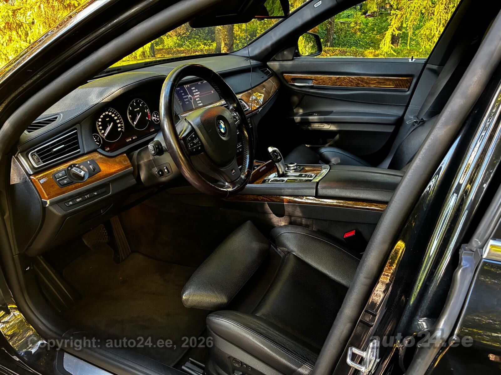 BMW 740 - 7