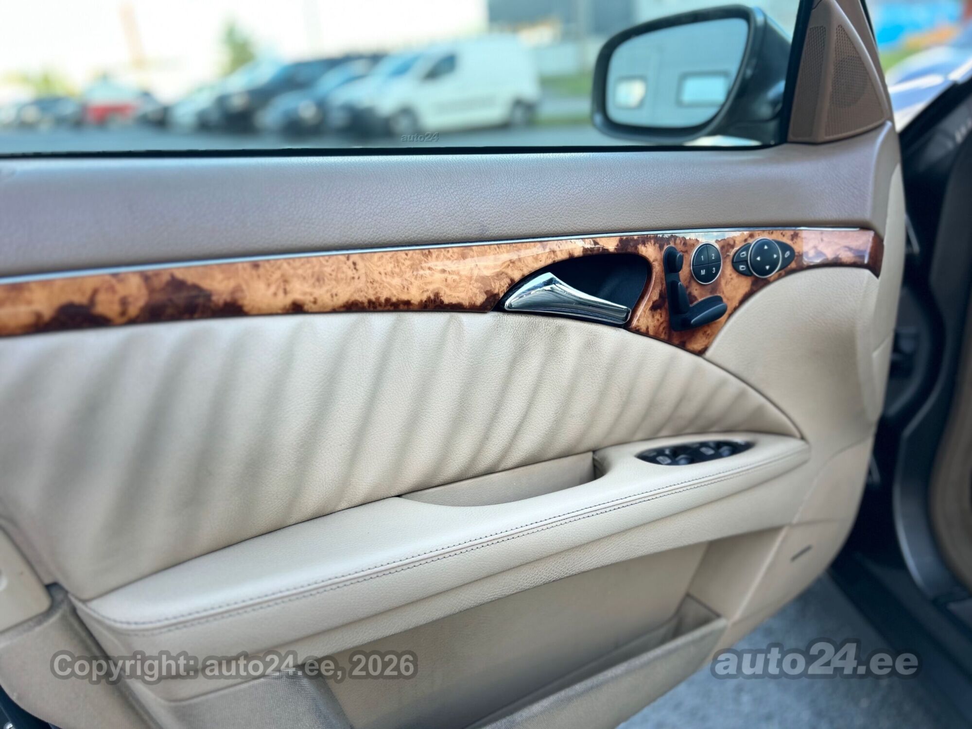 Mercedes-Benz E-Class 2006 — photo 15