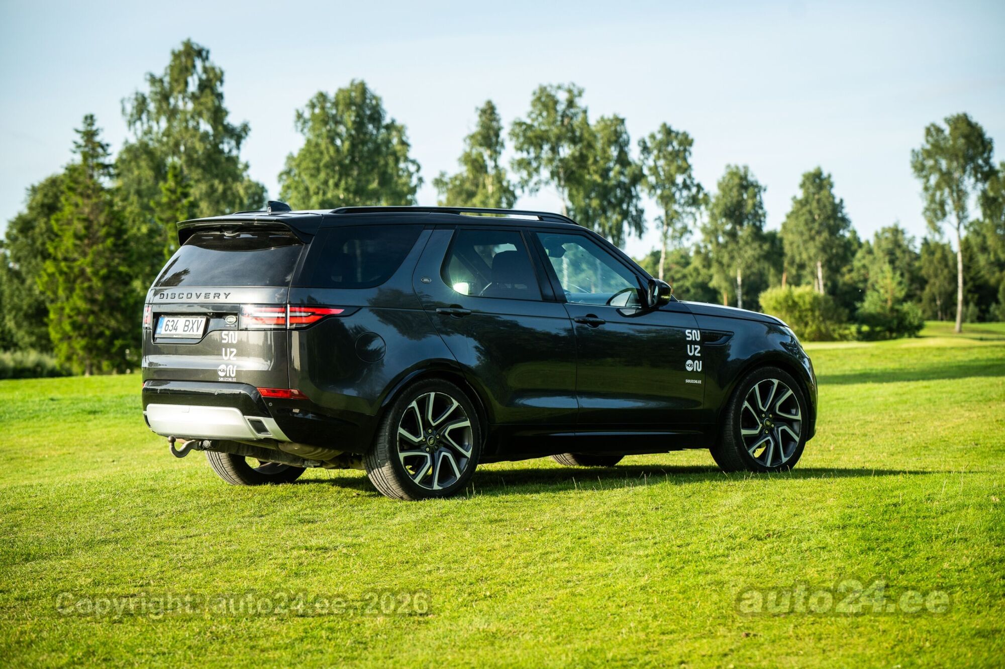 Land Rover Discovery 5 HSE 3.0 190kW 2018, kuva 2/10