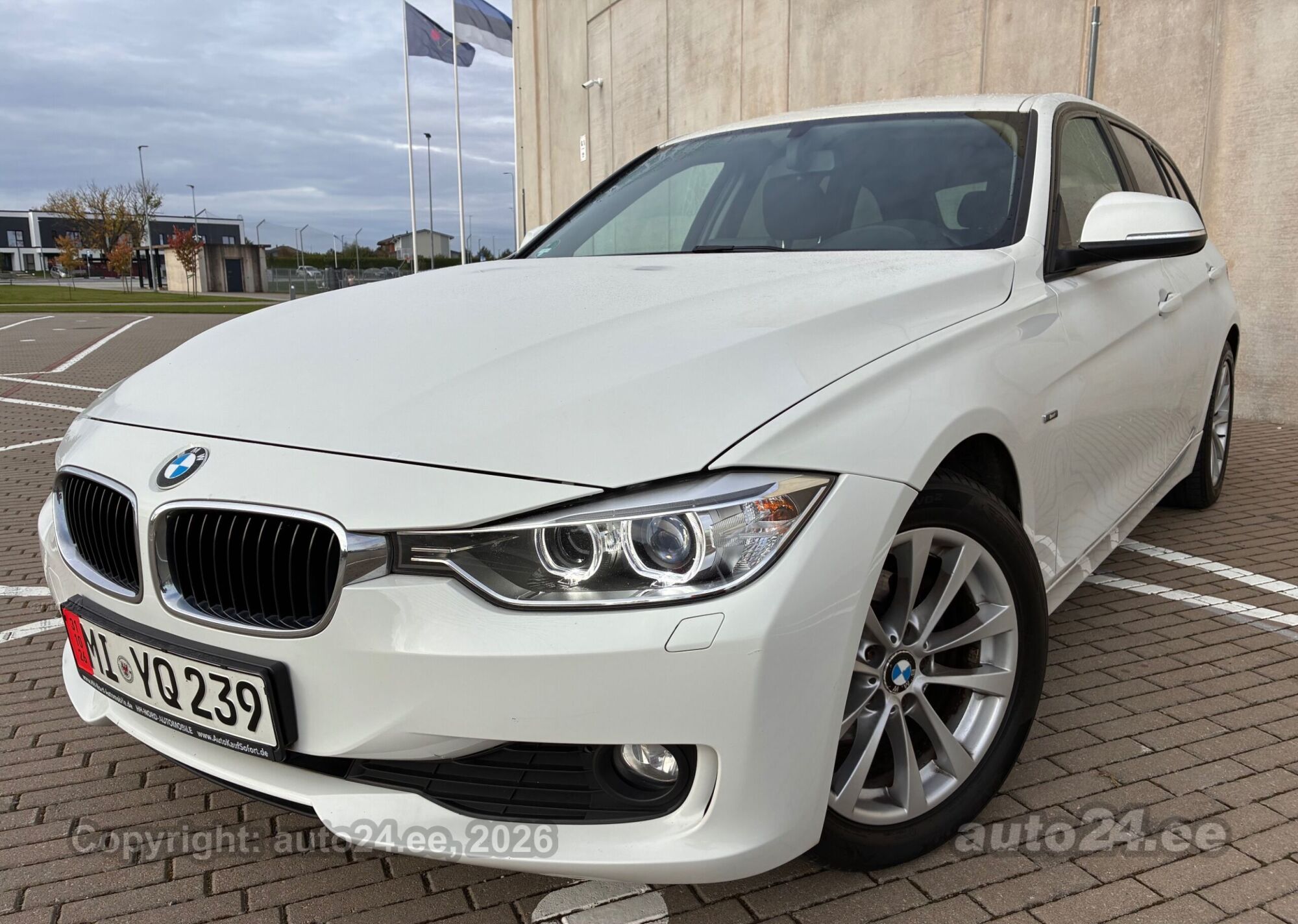 BMW 3 Series 2013 — rear view