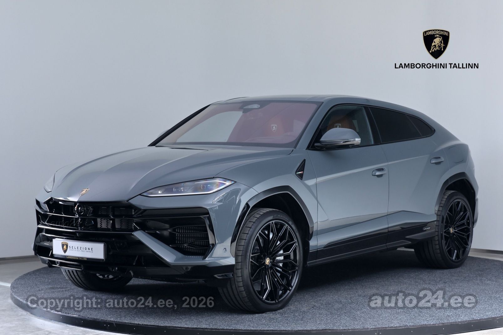 Lamborghini Urus - 1