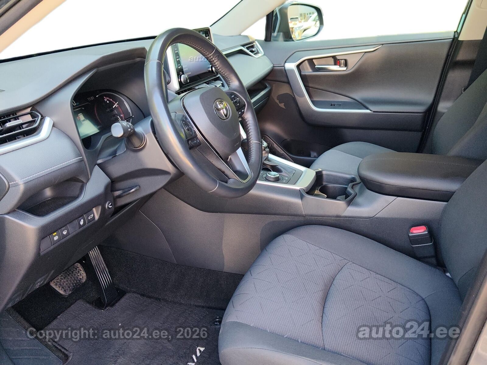 Toyota RAV4 - 11