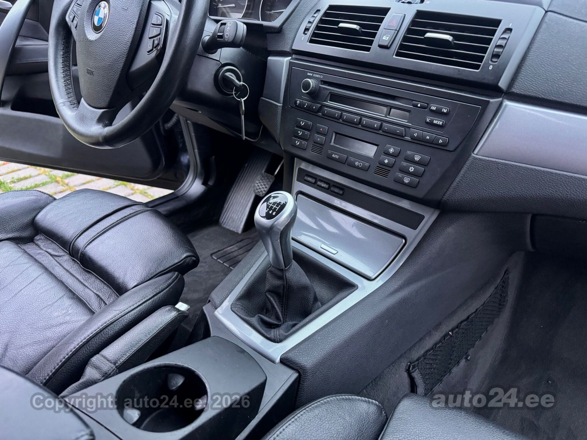 BMW X3 2009 — photo 13