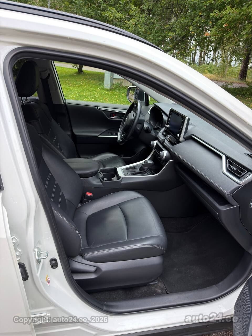 Toyota RAV4 - 9