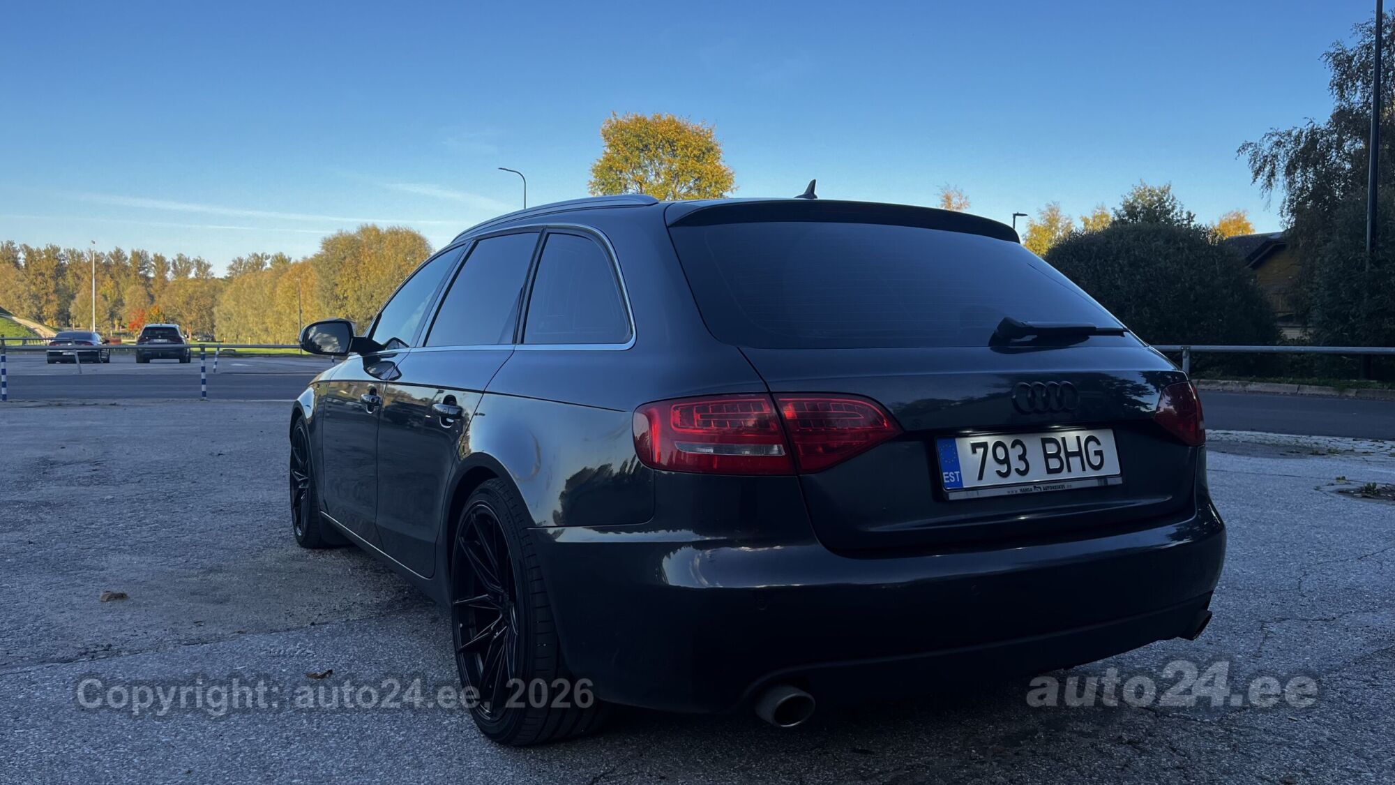 Audi A4 2009 — photo 5