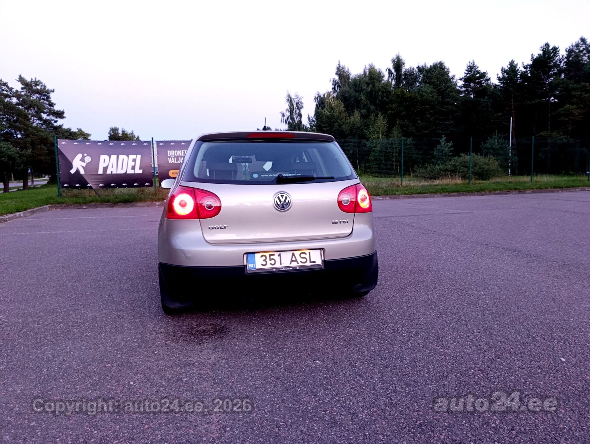Volkswagen Golf - 8