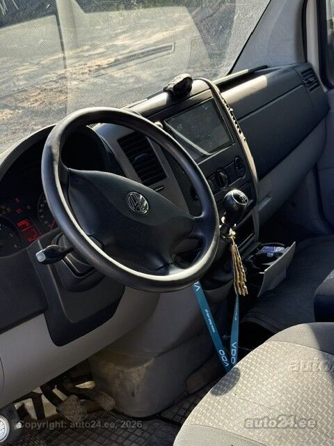 Volkswagen Crafter 2012 — photo 5