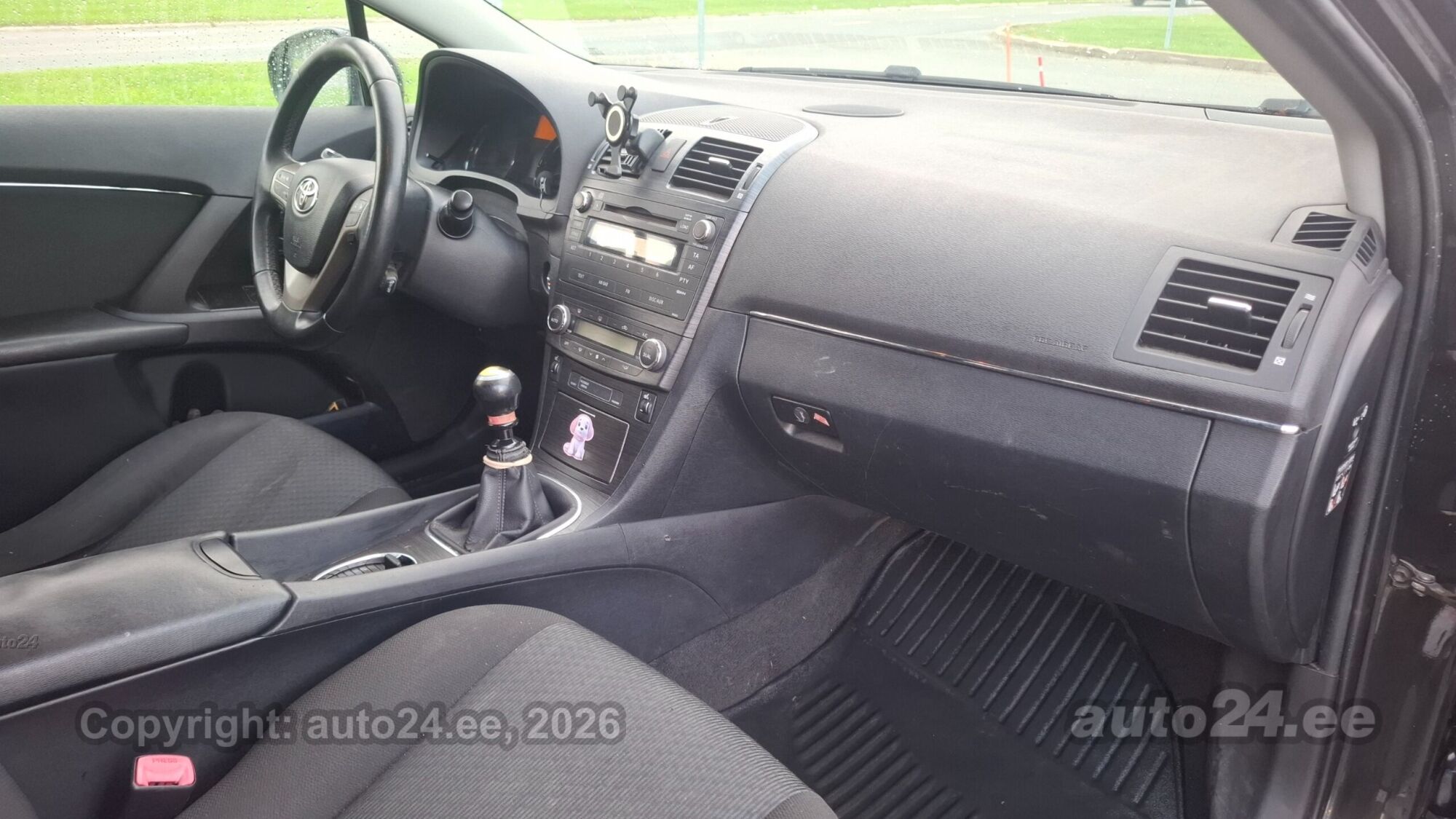 Toyota Avensis - 4