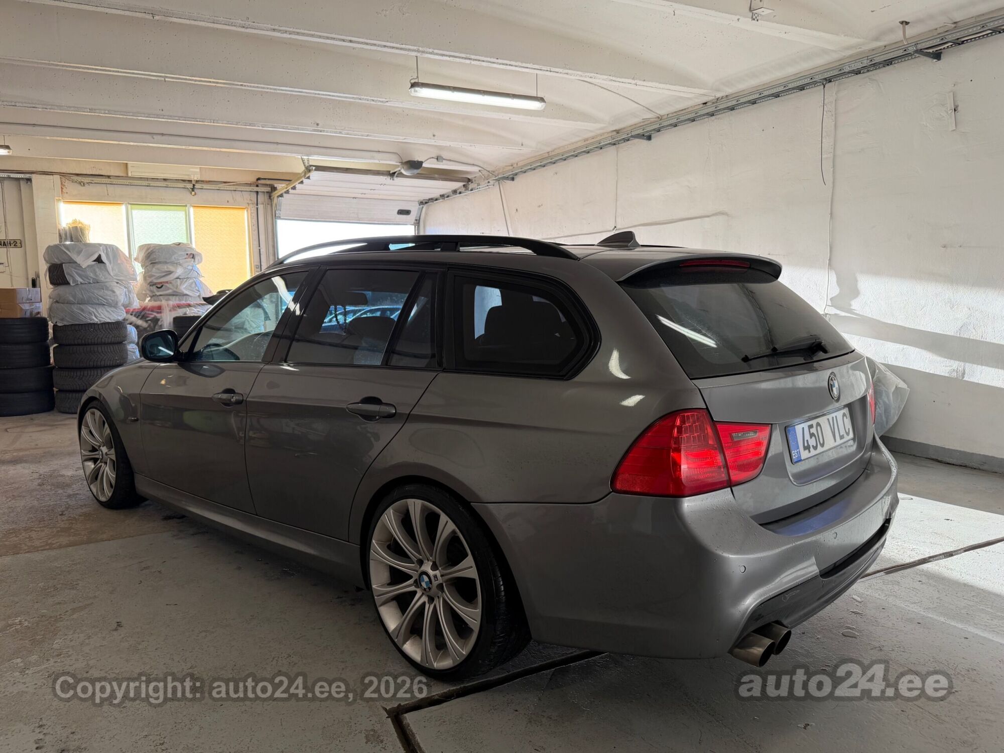 BMW 3 Series 2008 — photo 12