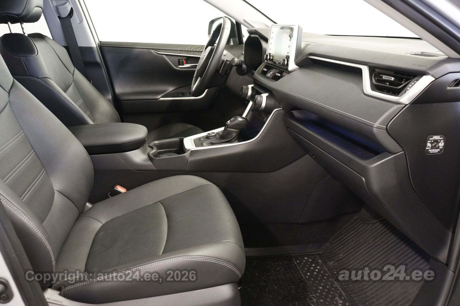Toyota RAV4 - 6