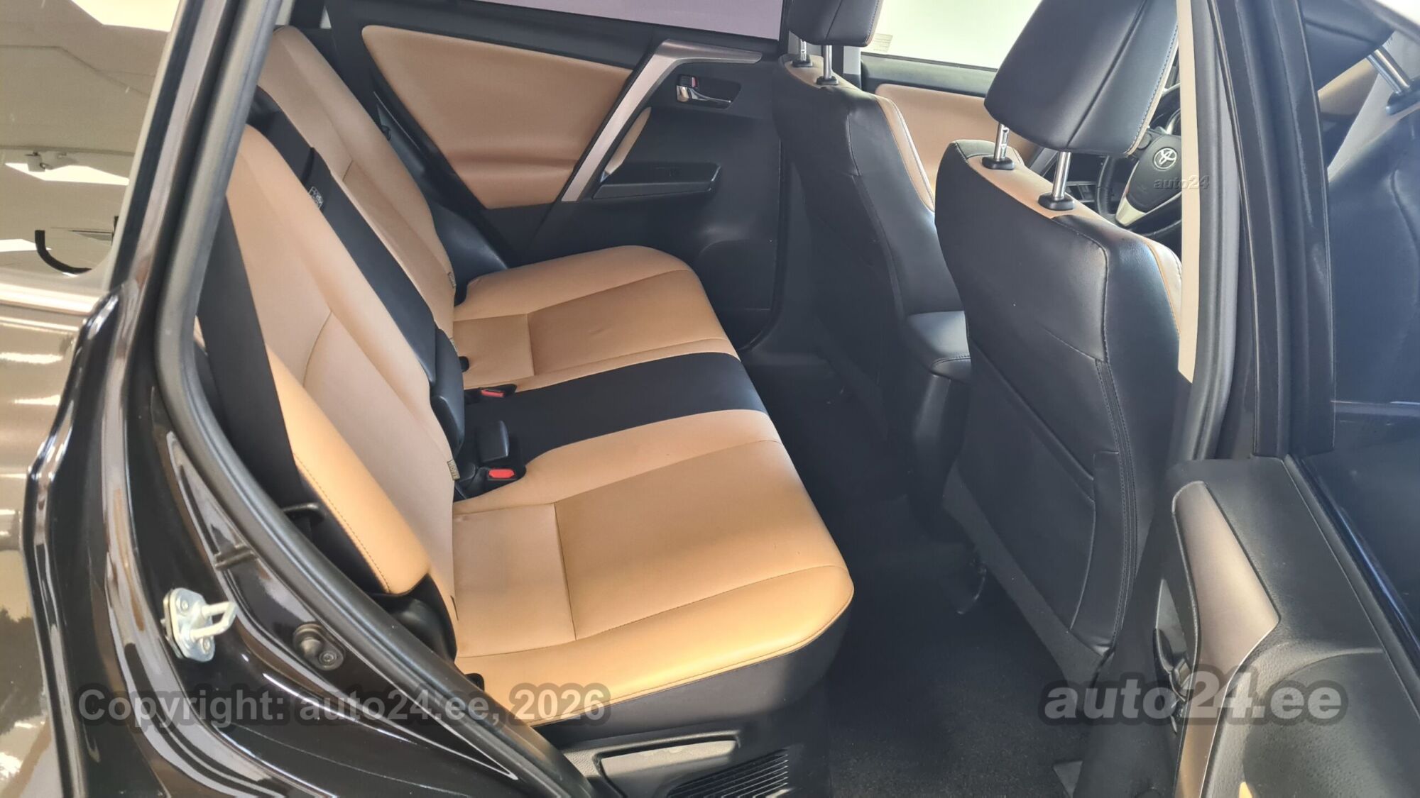 Toyota RAV4 - 7