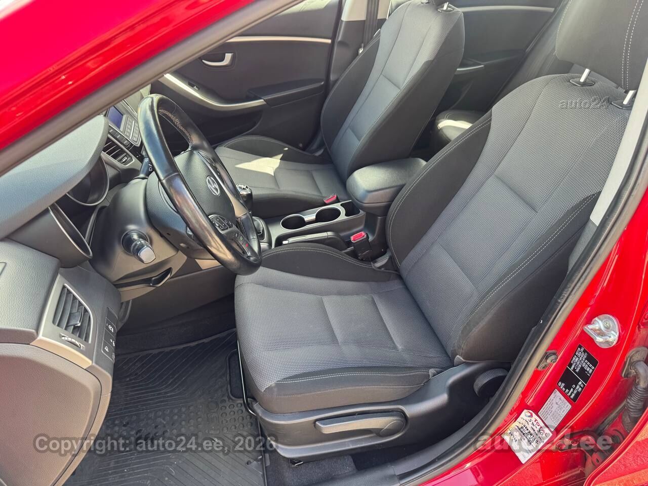 Hyundai i30 1.6 99kW 2014, kuva 6/10