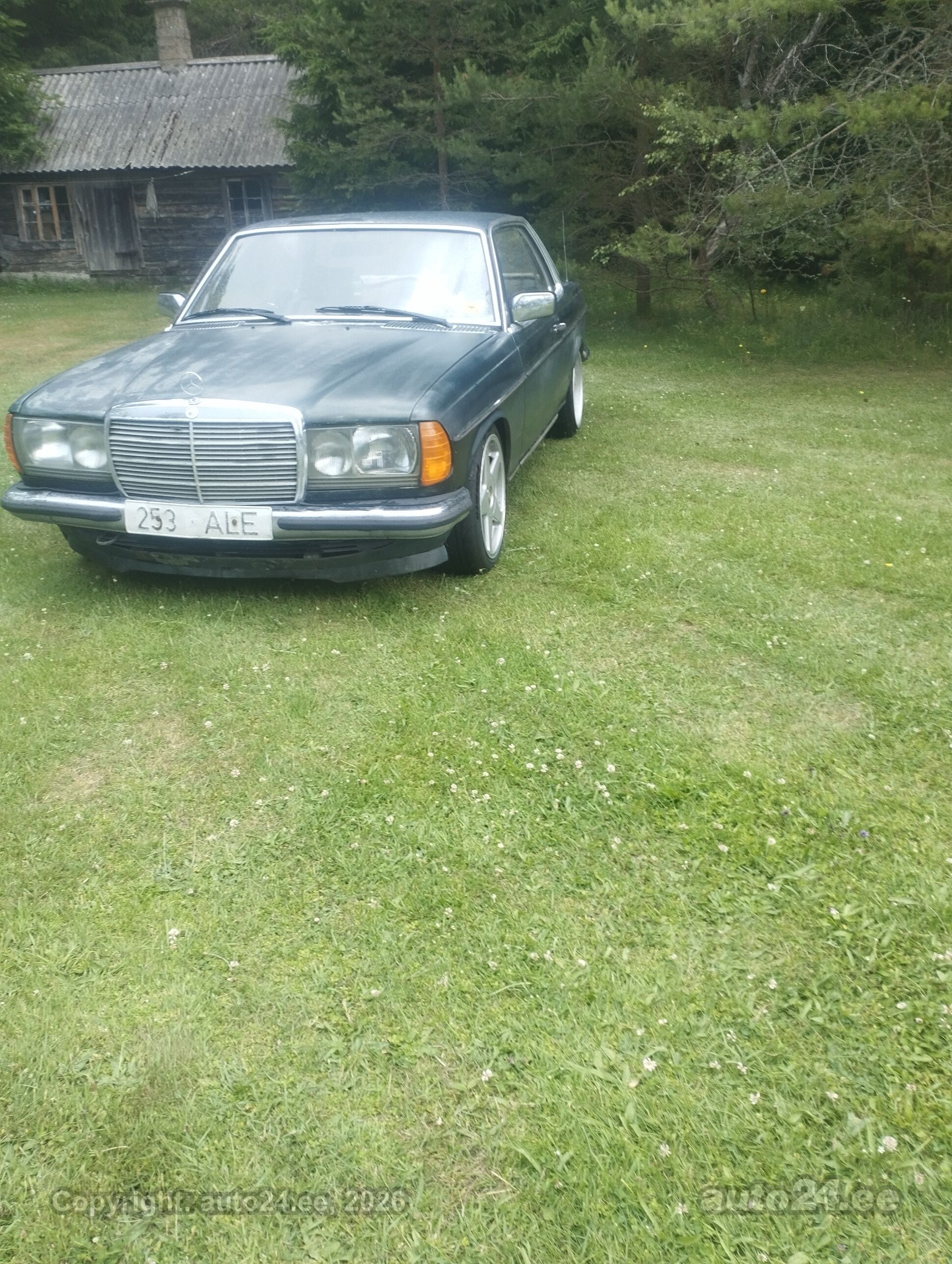 Mercedes-Benz 230 2.4 53kW 1979, kuva 3/9