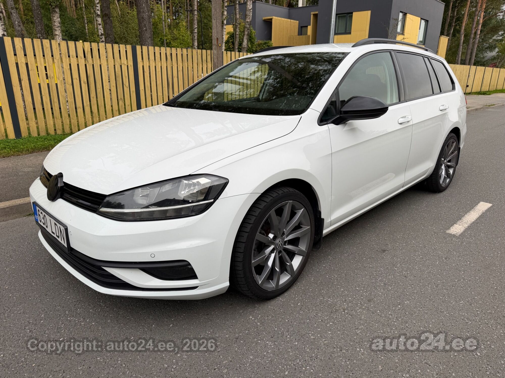 Volkswagen Golf - 3
