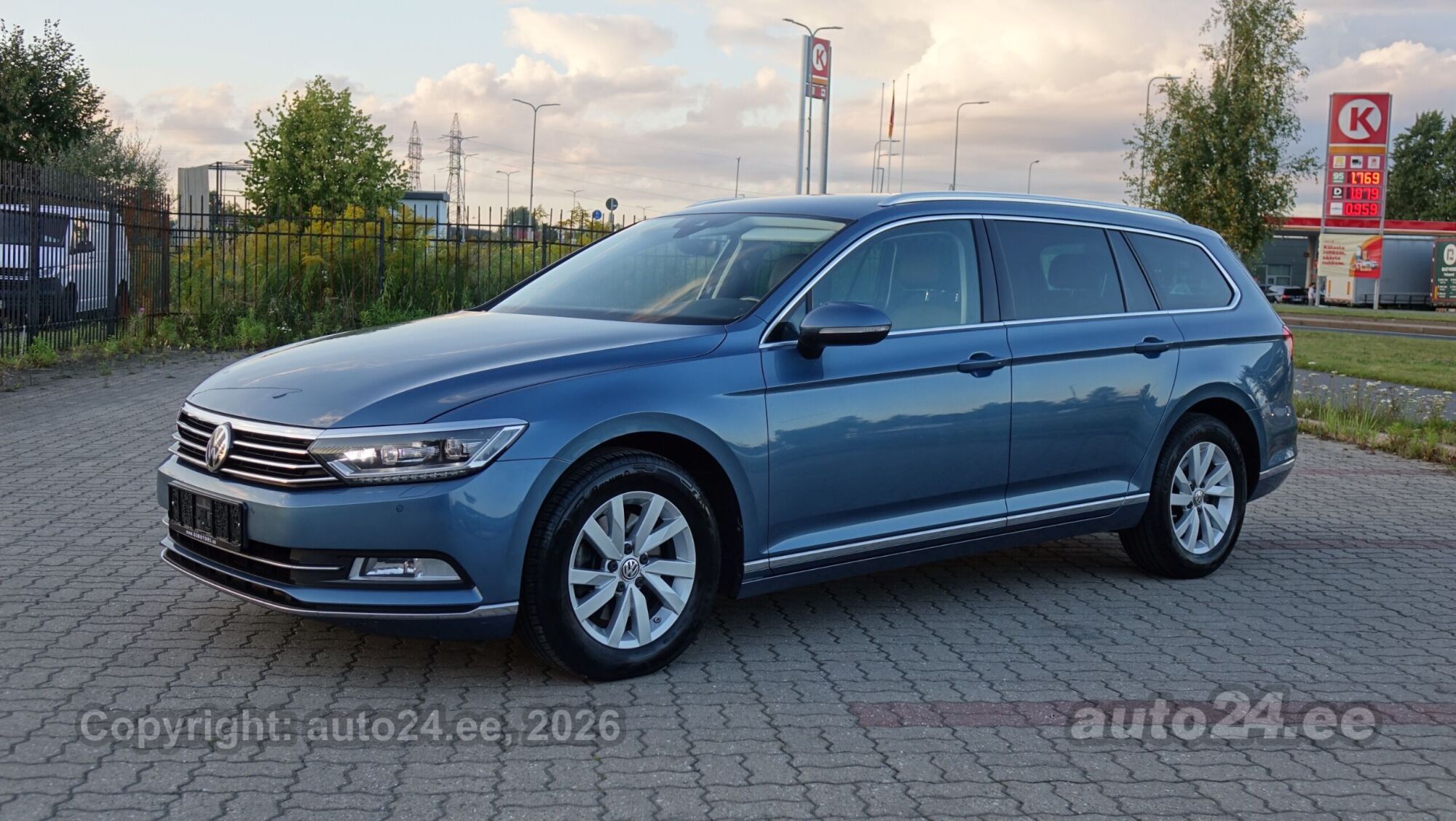 Volkswagen Passat HIGHLINE MATRIX VARIANT 2.0 R4 TDI 140kW
