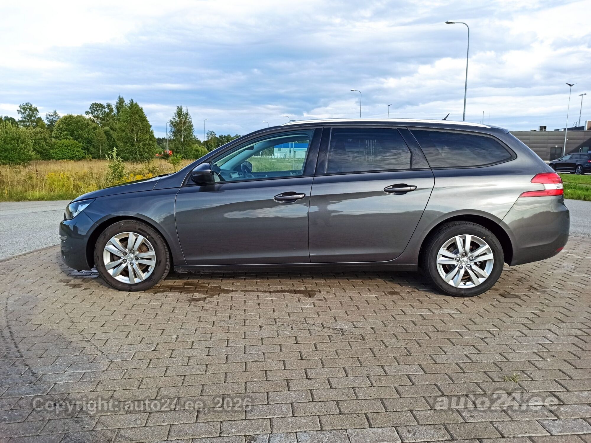 Peugeot 308 1.6 88kW 2017, photo 2/10