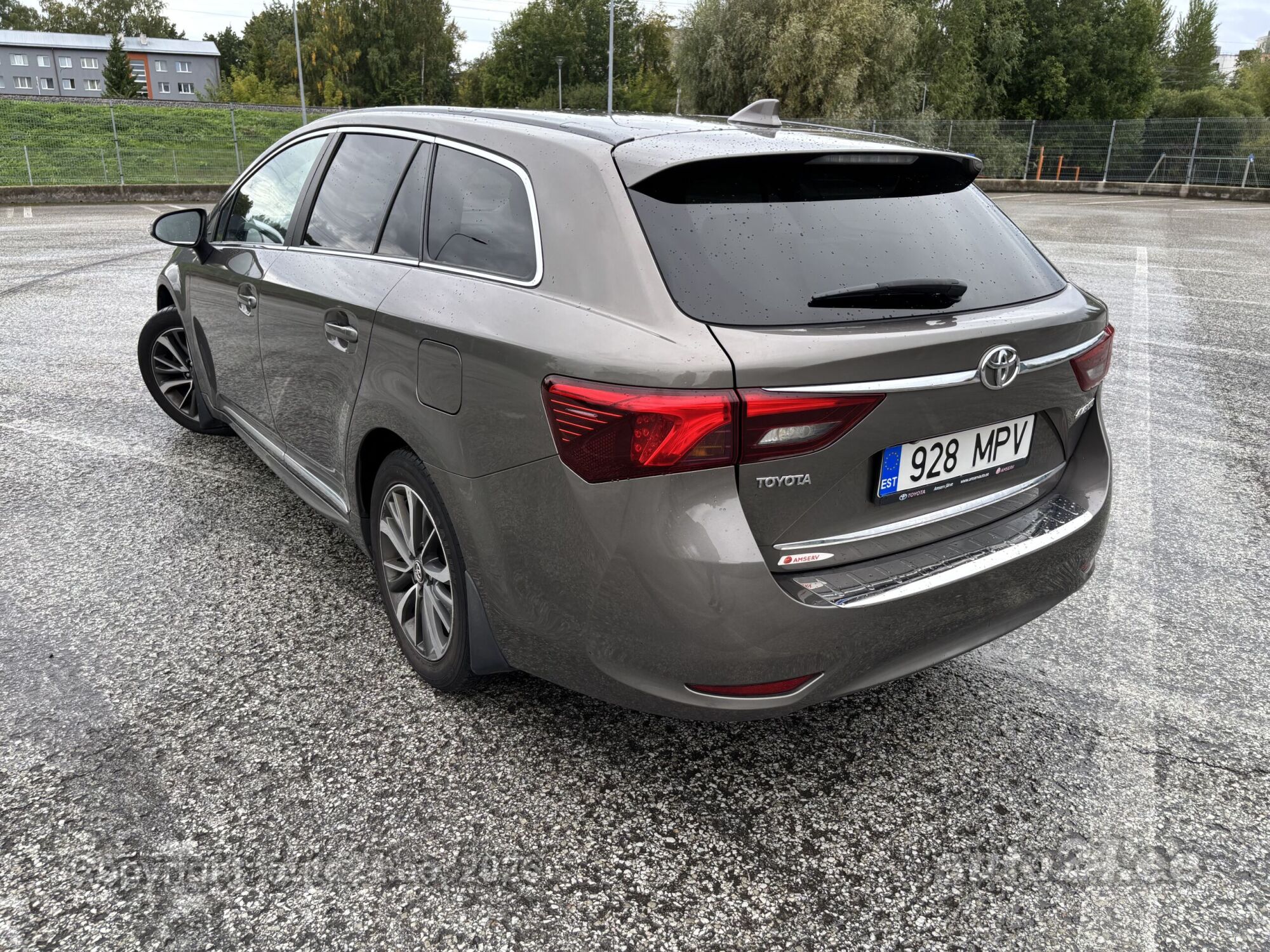 Toyota Avensis - 2