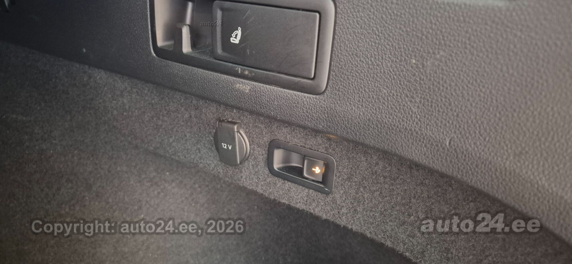 Volkswagen Passat - 11