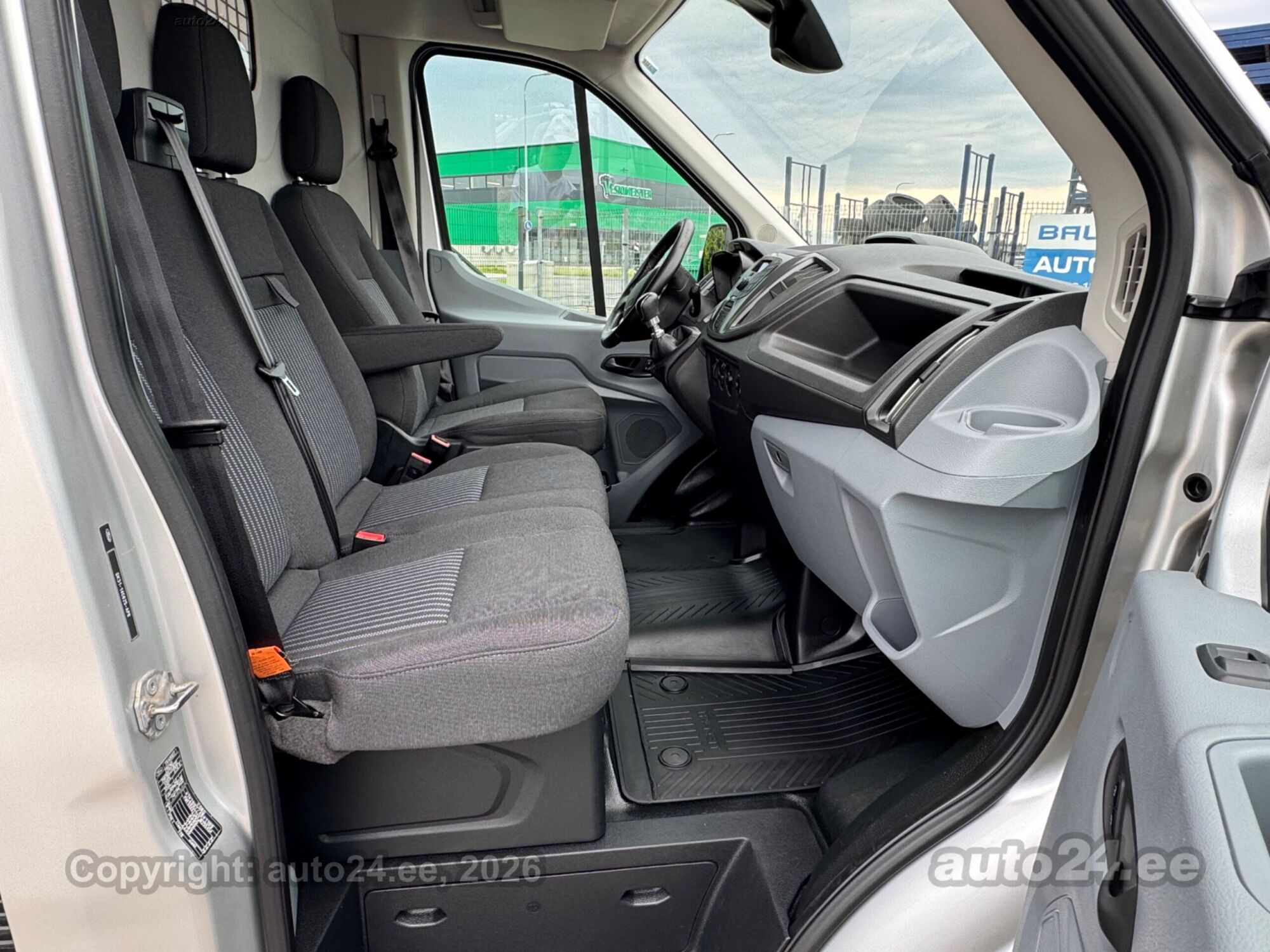 Ford Transit L3H2 TLT D 2.0 Tdci 96kW 2019, kuva 6/10