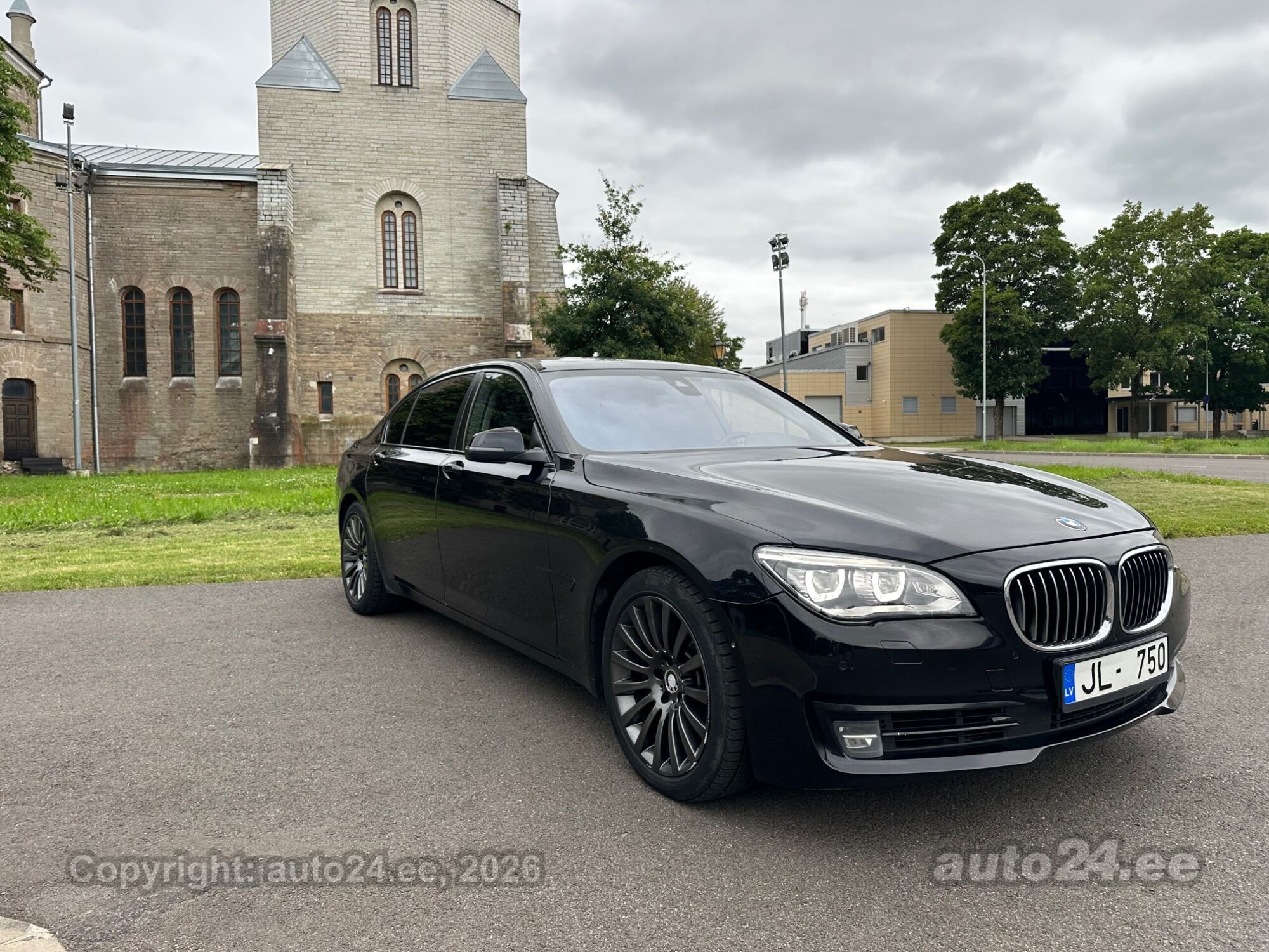 BMW 750 - 2