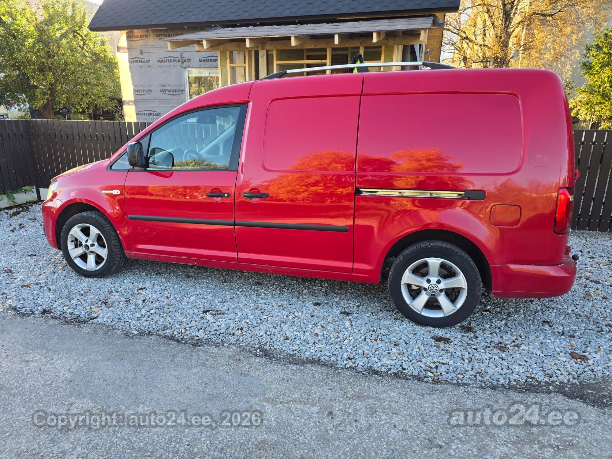 Volkswagen Caddy 2011 — rear view