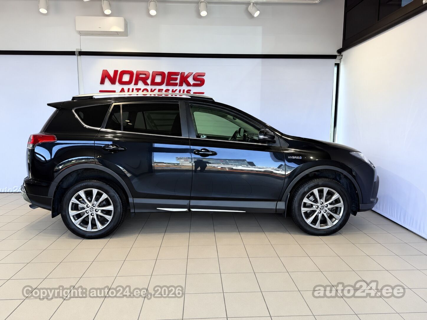 Toyota RAV4 - 4