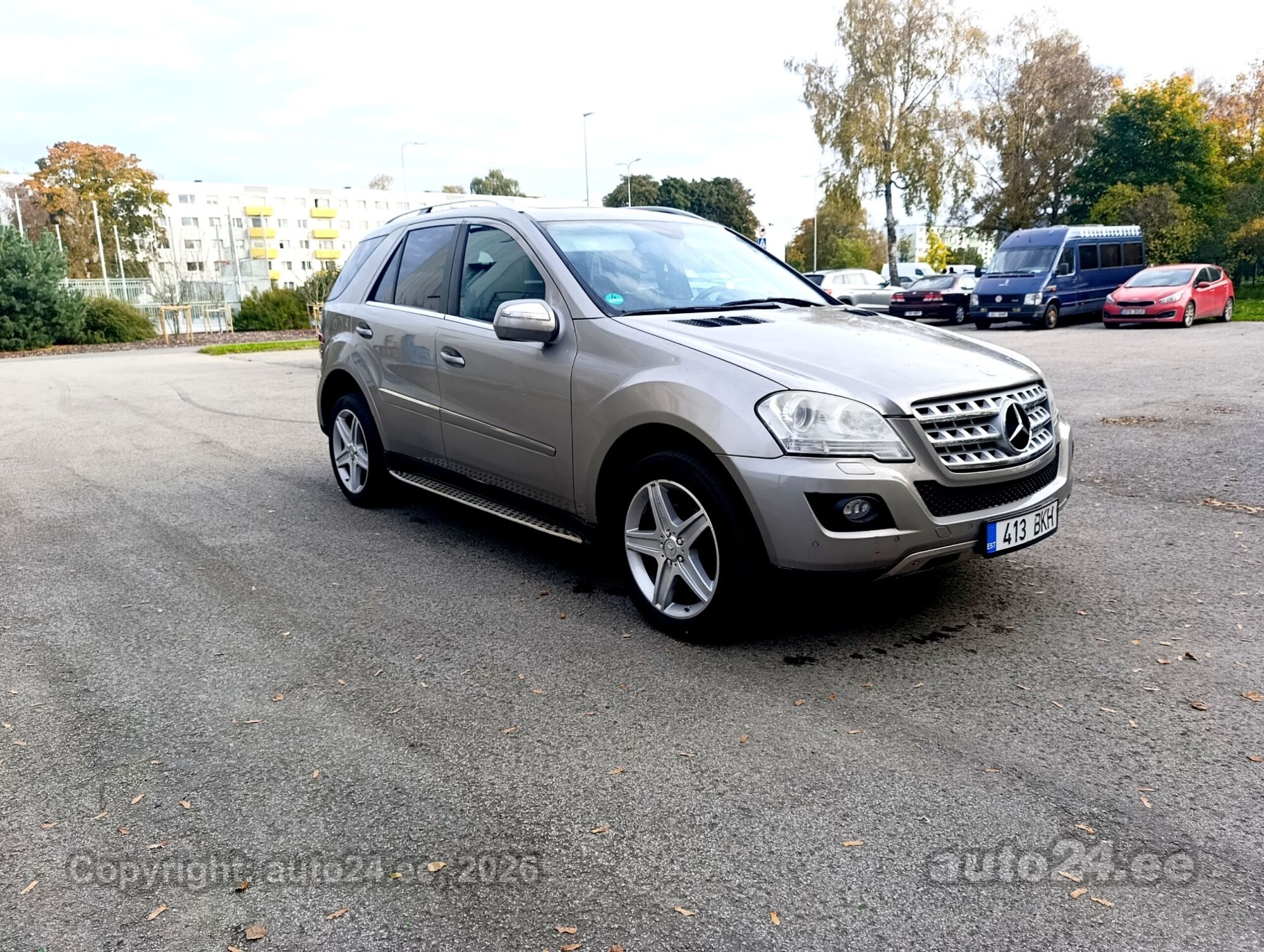 Mercedes-Benz M-Class 2009 — rear view