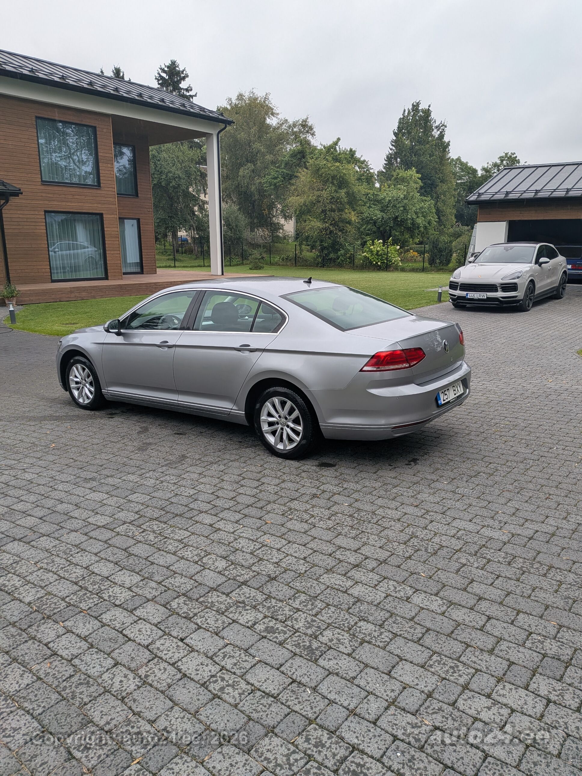 Volkswagen Passat - 5