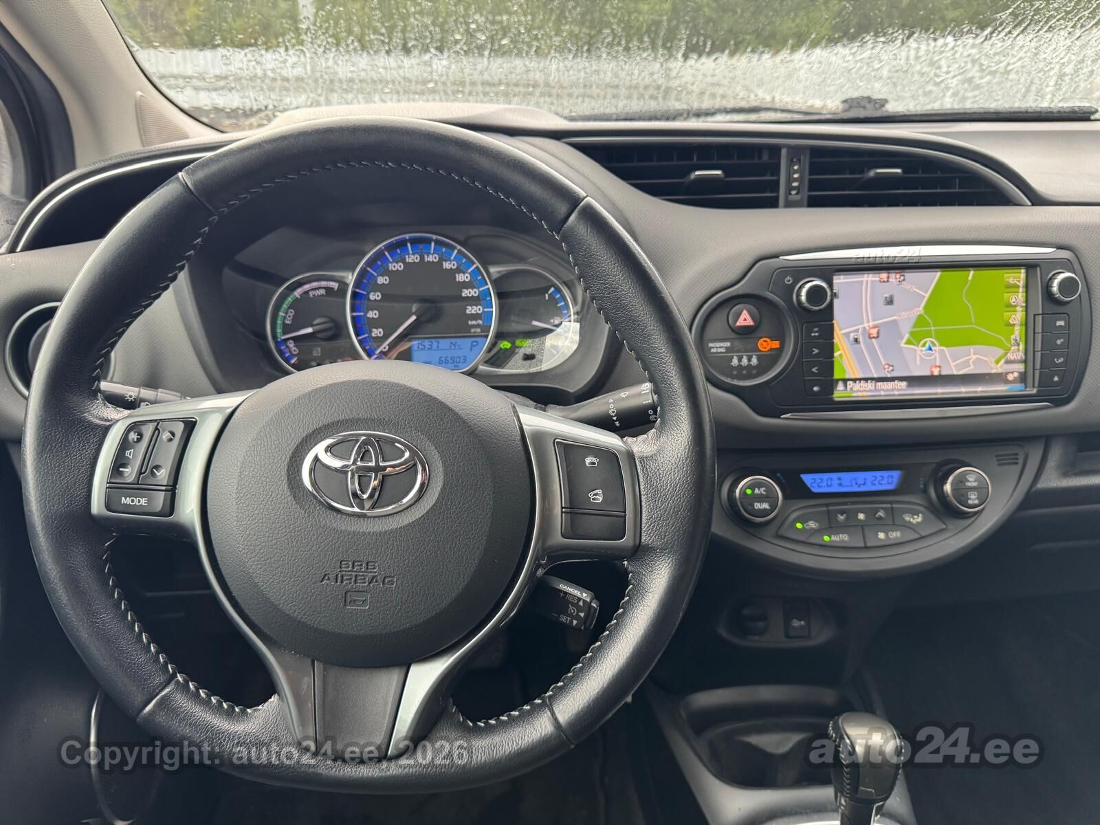 Toyota Yaris - 8