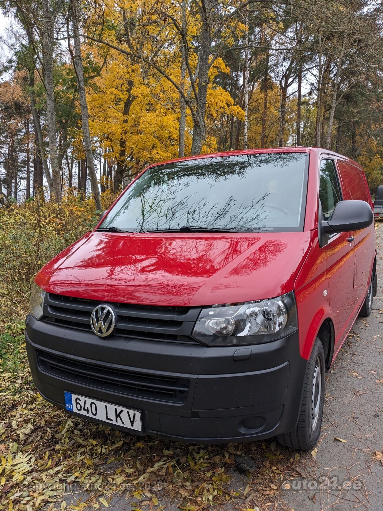 Volkswagen Transporter 2010 — rear view
