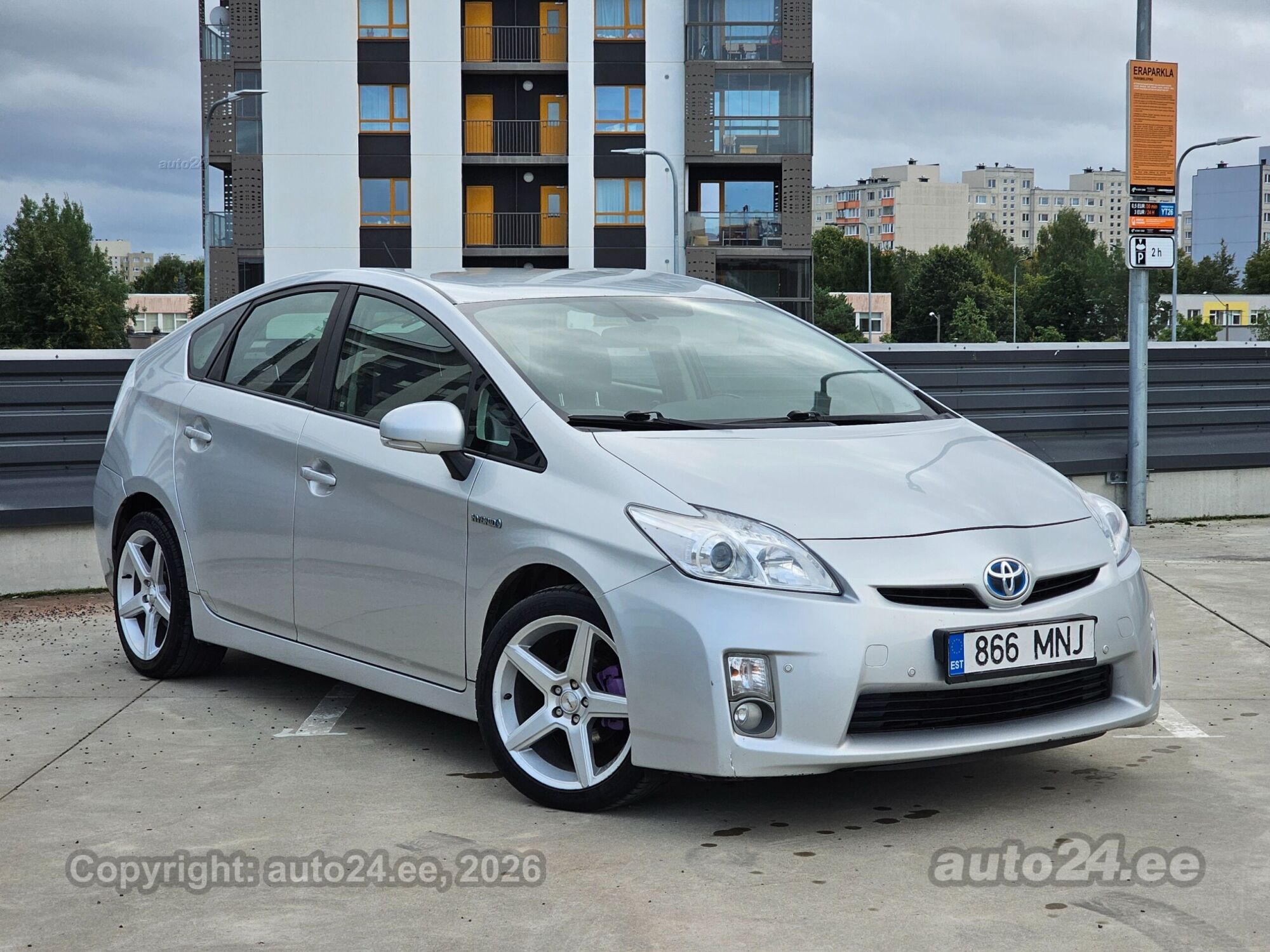 Toyota Prius - 3