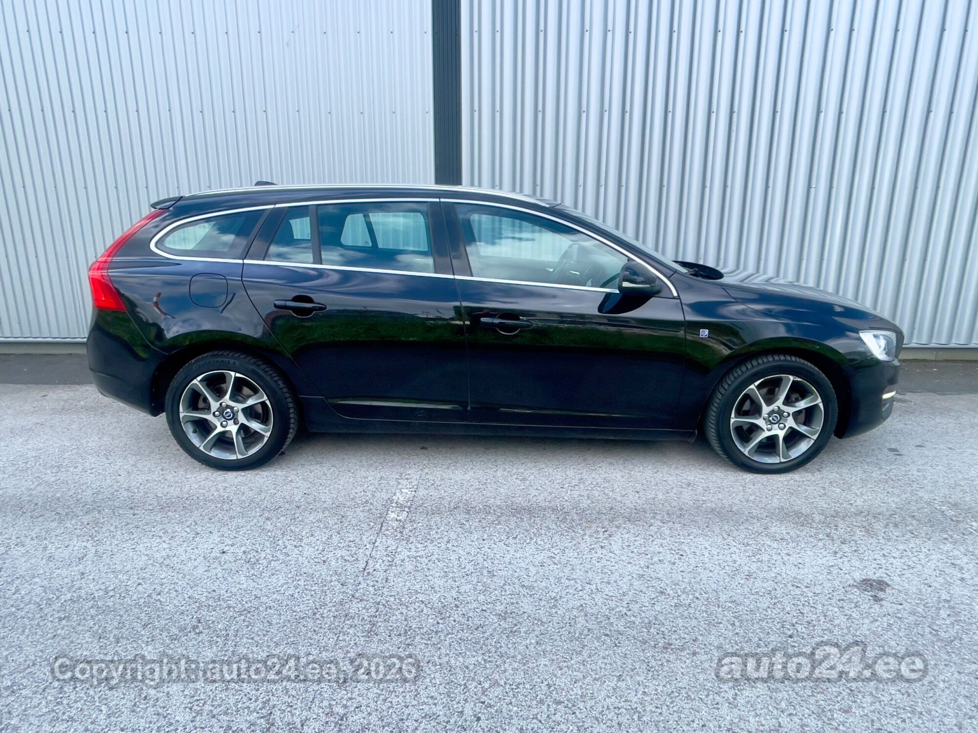 Volvo V60 2016, kuva 3/10