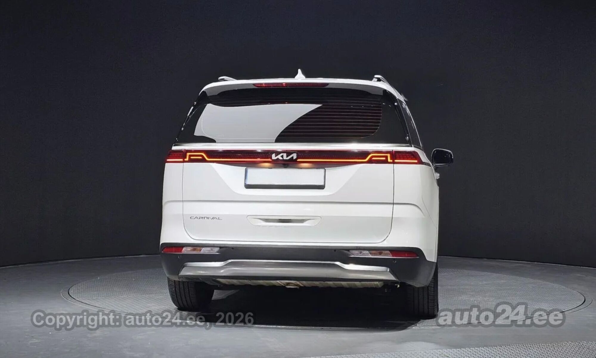 KIA Carnival - 4