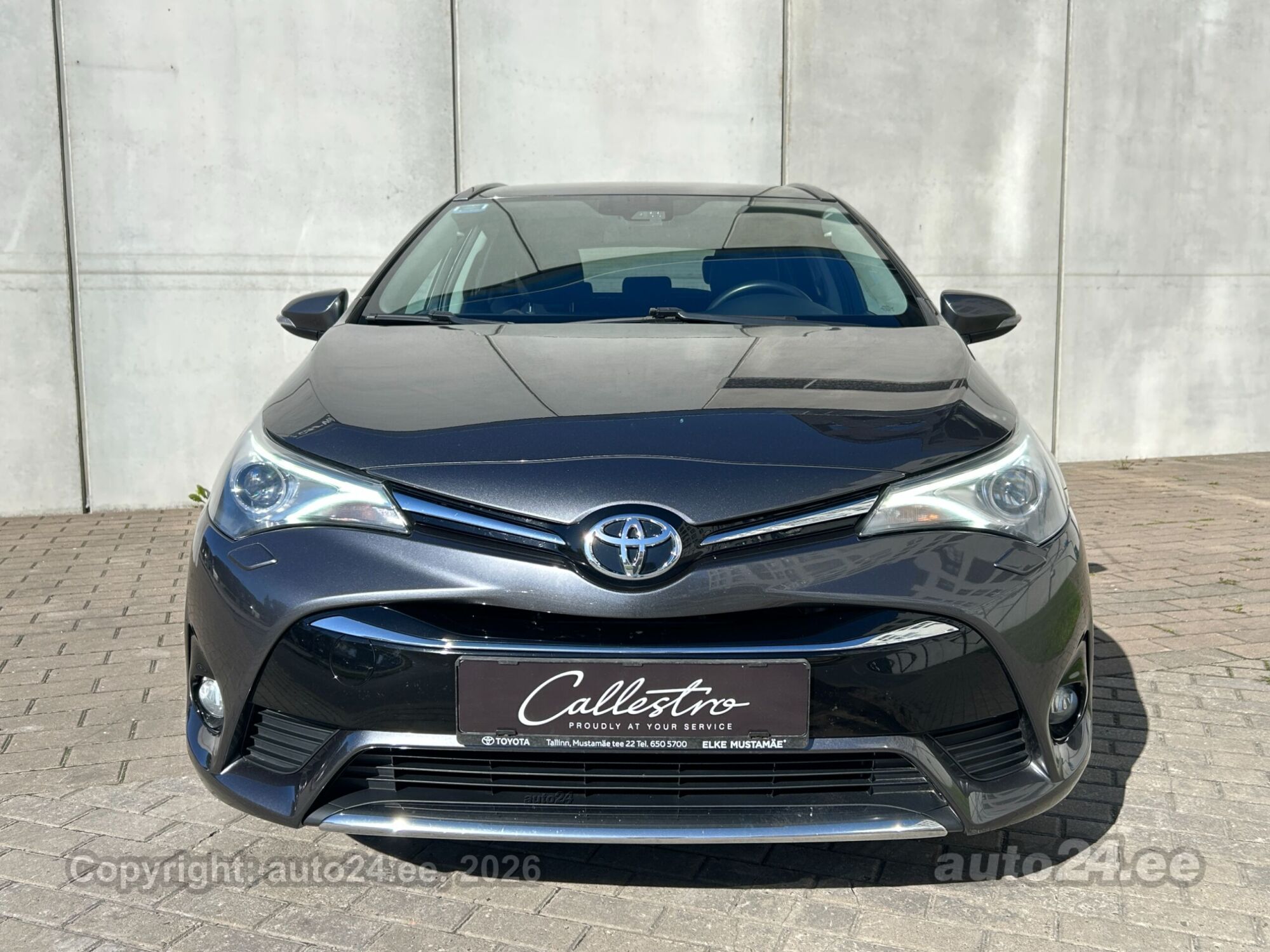 Toyota Avensis - 2