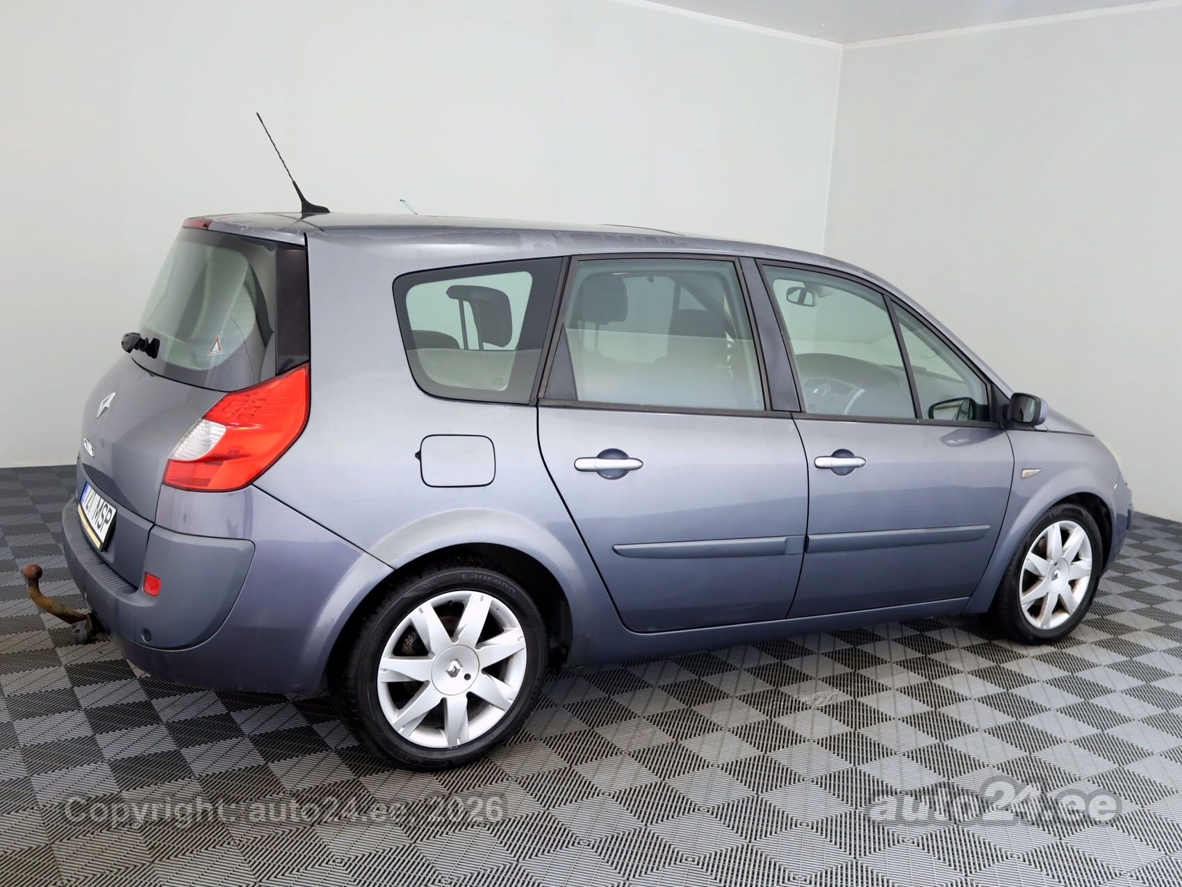 Renault Scenic 2008 — interior
