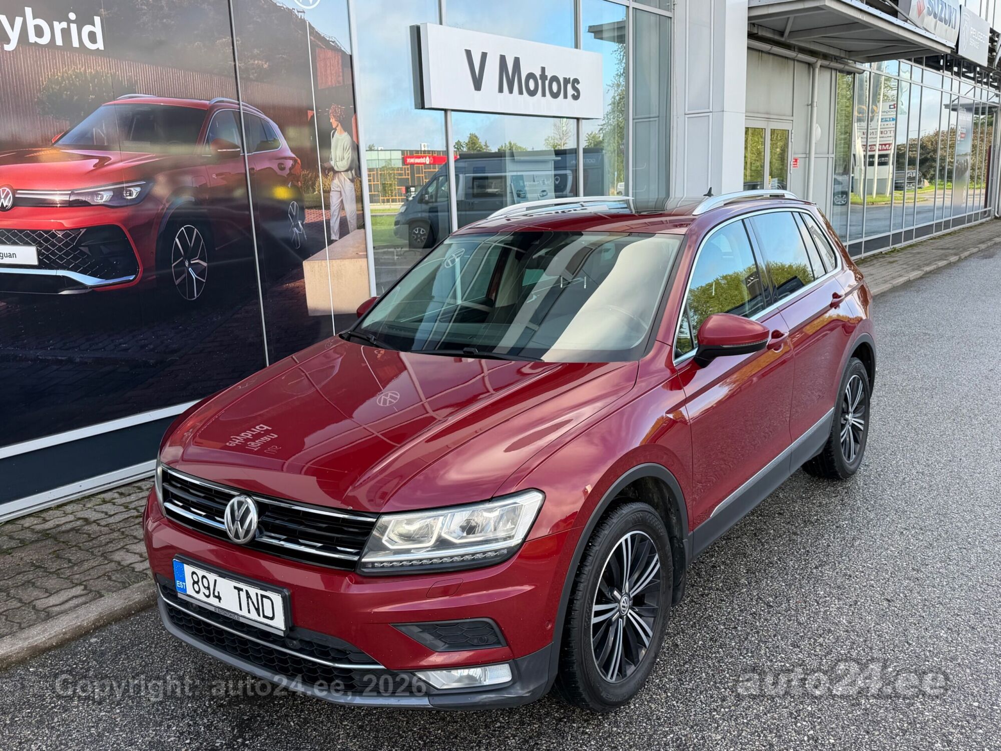 Volkswagen Tiguan - 1