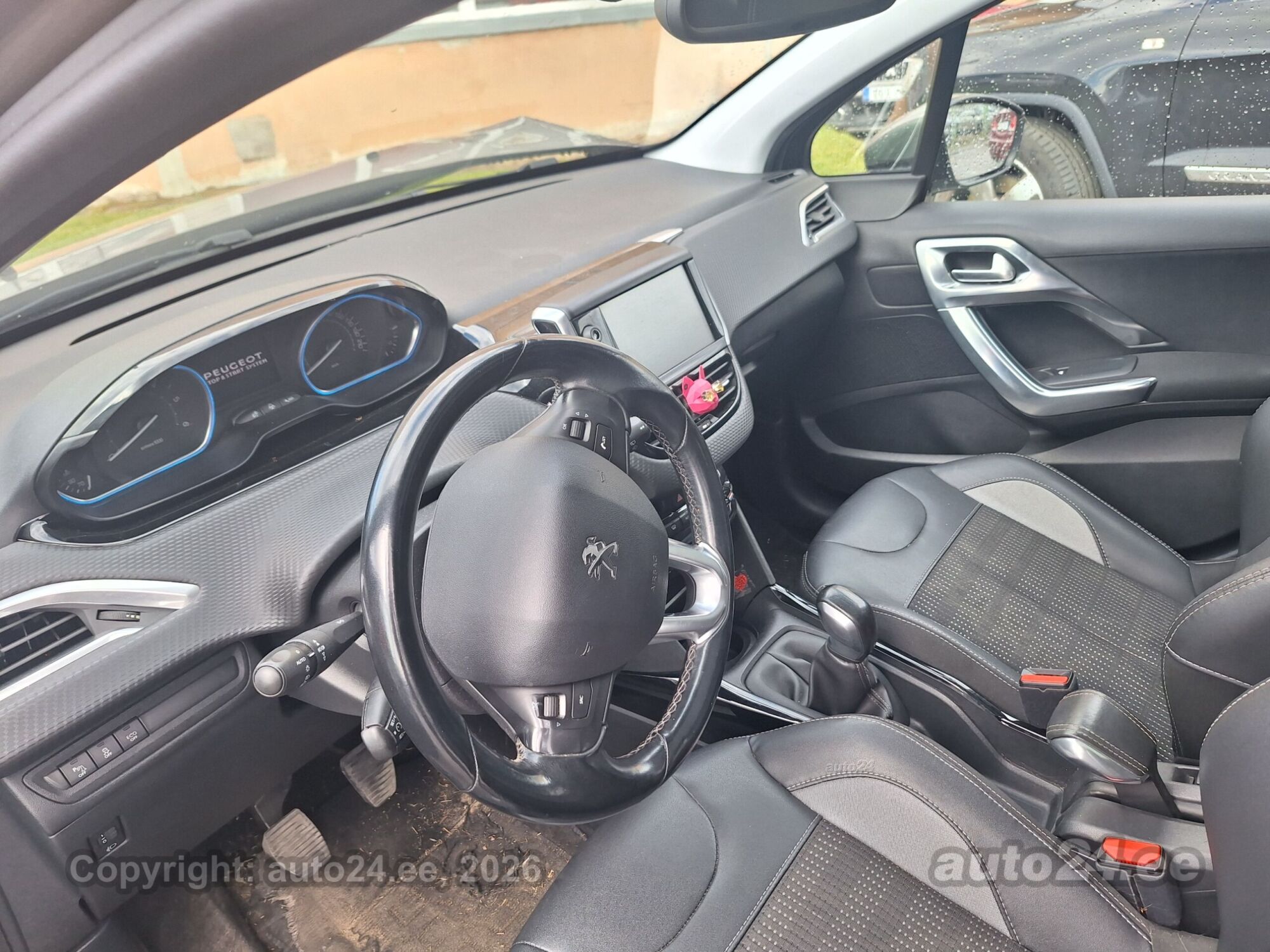 Peugeot 2008 1.6 73kW 2017, kuva 6/8