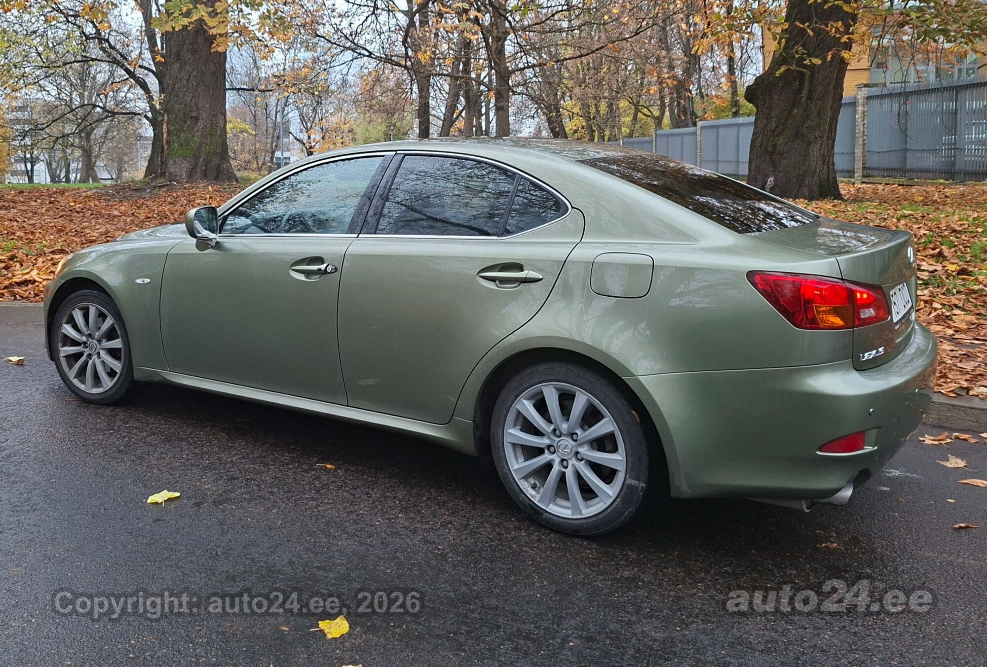 Lexus IS