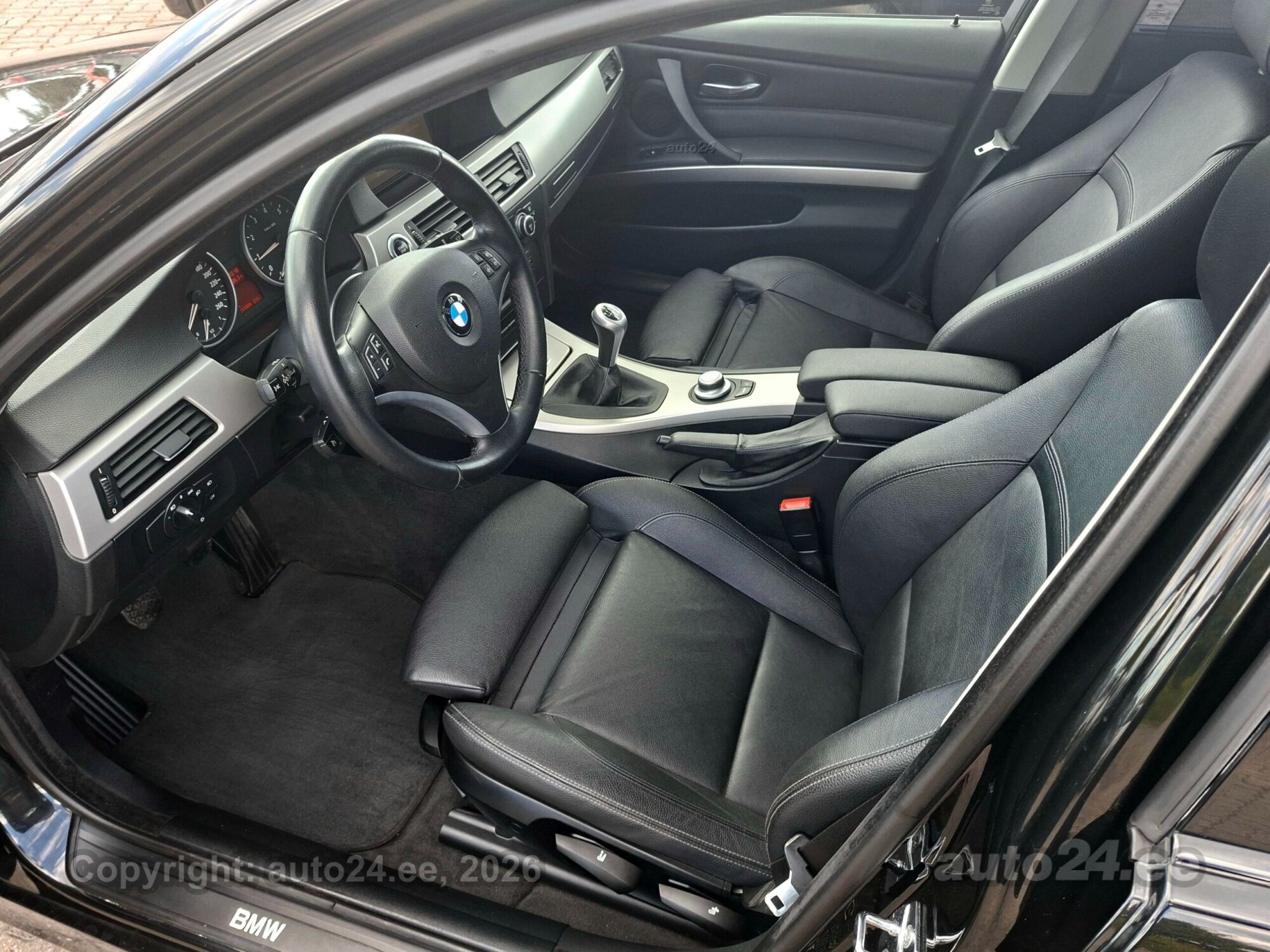 BMW 3-sarja 330 IX 3.0 190kW 2006, photo 7/10
