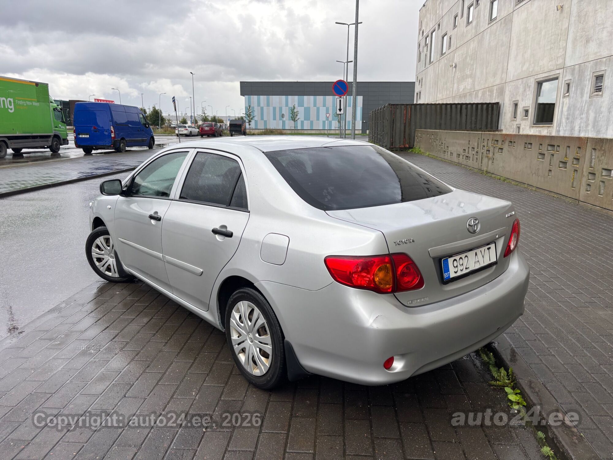 Toyota Corolla - 2