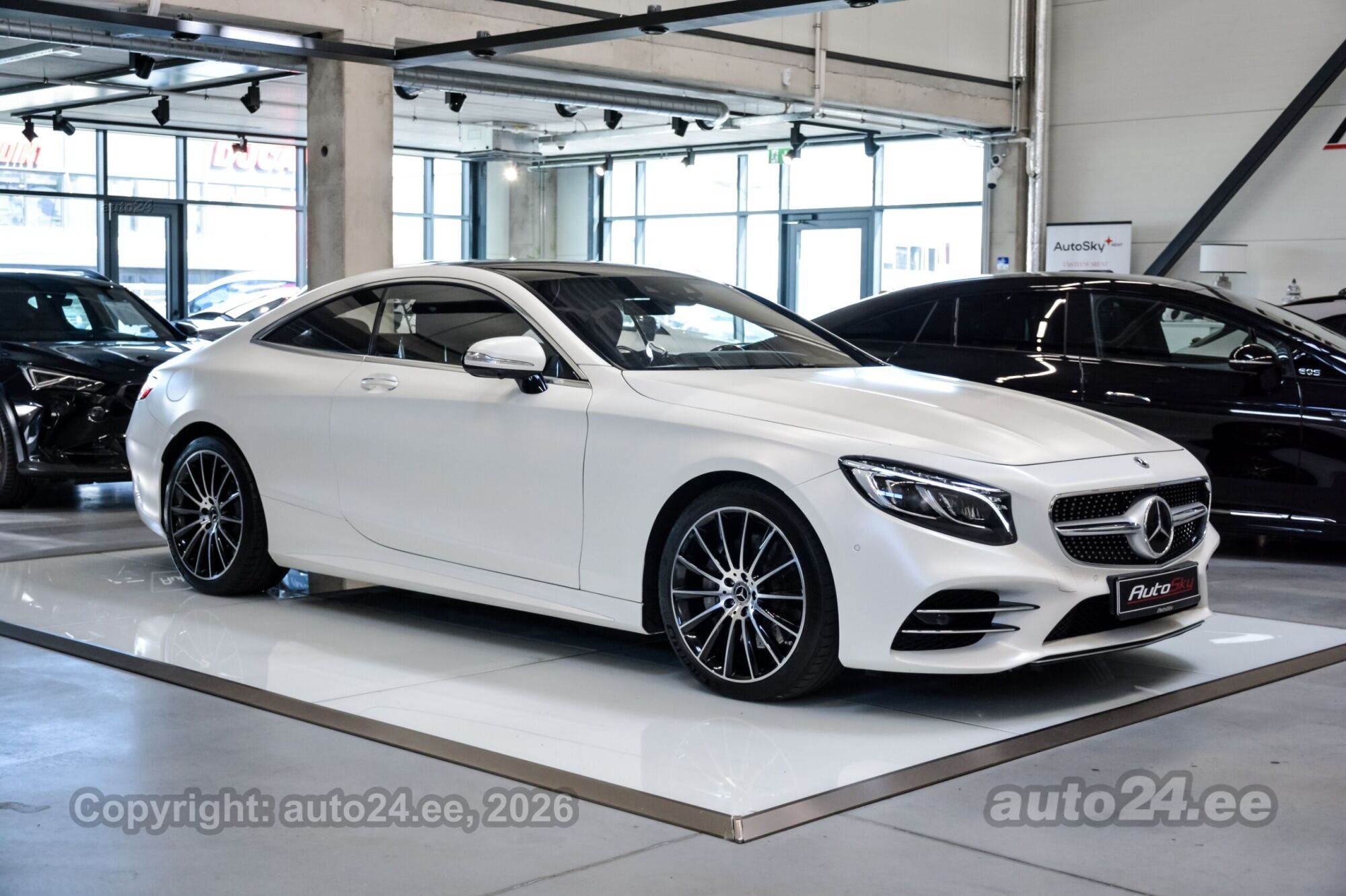 Mercedes-Benz S 560 4MATIC Coupé AMG 4.0 V8 345kW