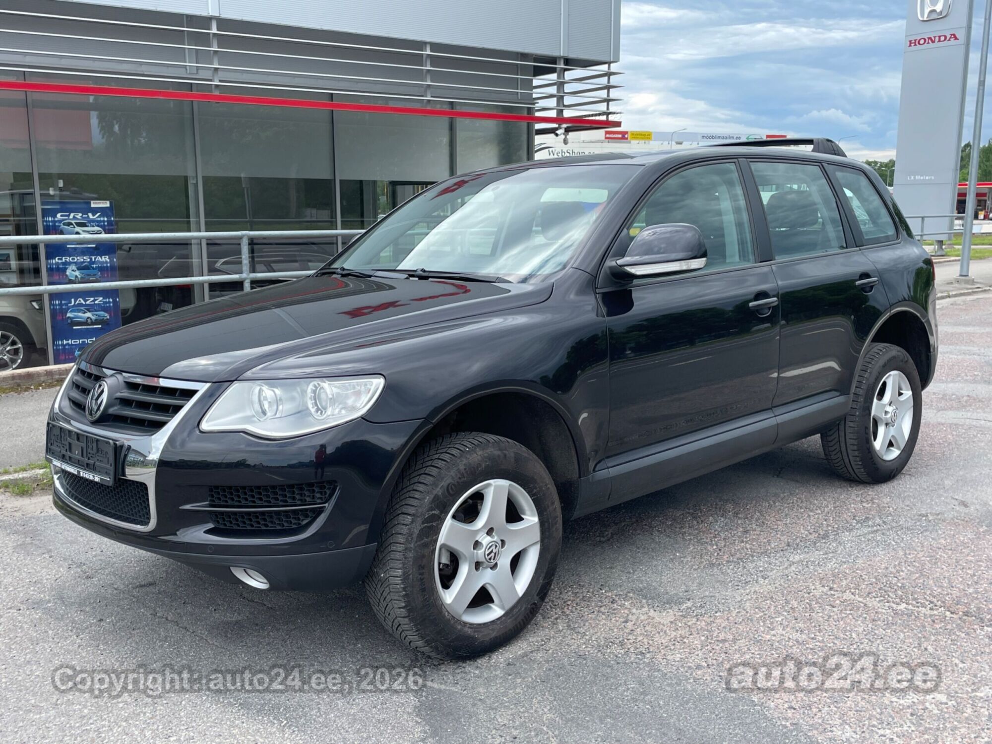 Volkswagen Touareg 2.5 128kW 2009, kuva 2/10