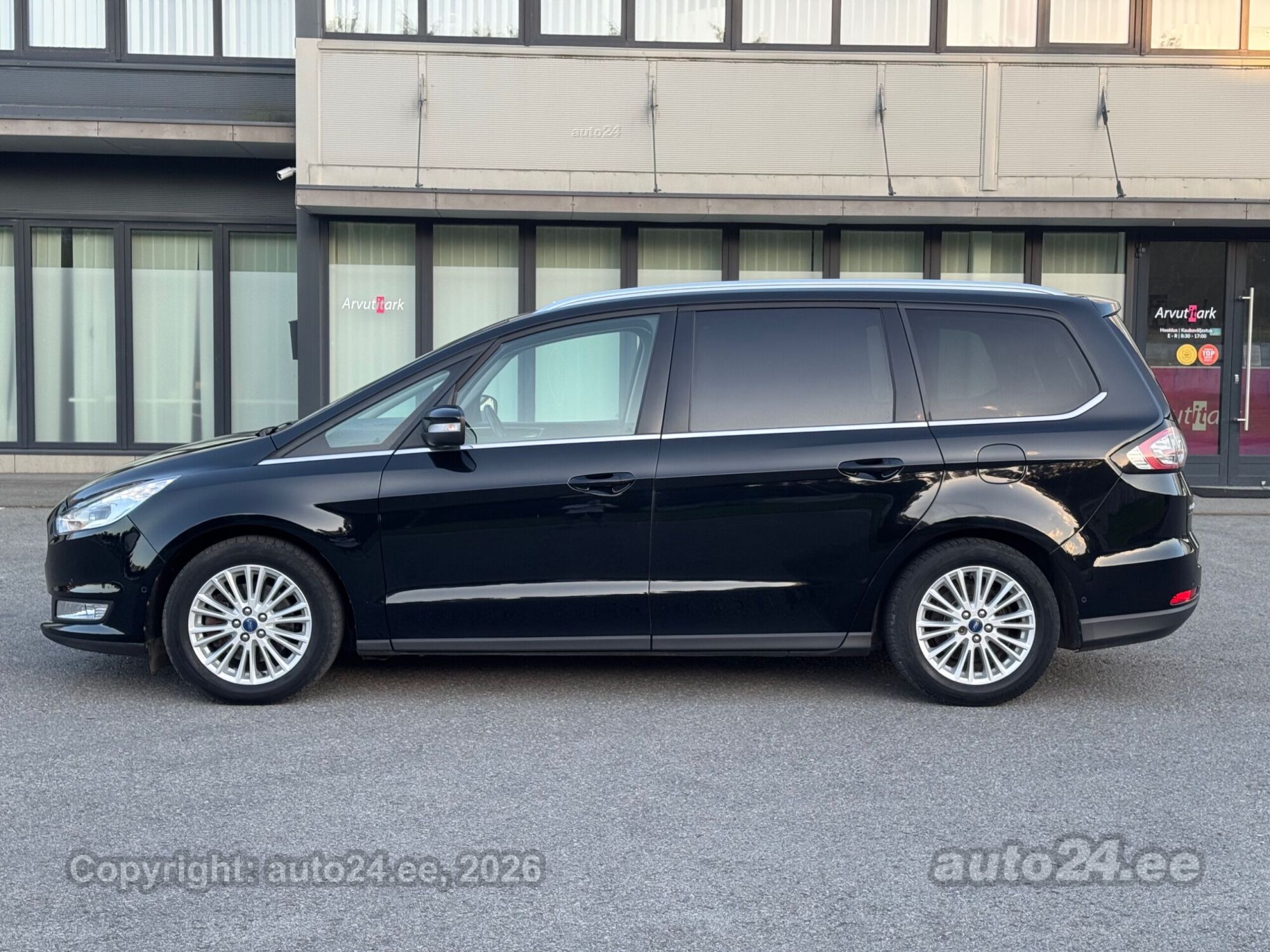 Ford Galaxy Luxury 7 k 2.0 R4 TDCi 154kW 2016, photo 2/10