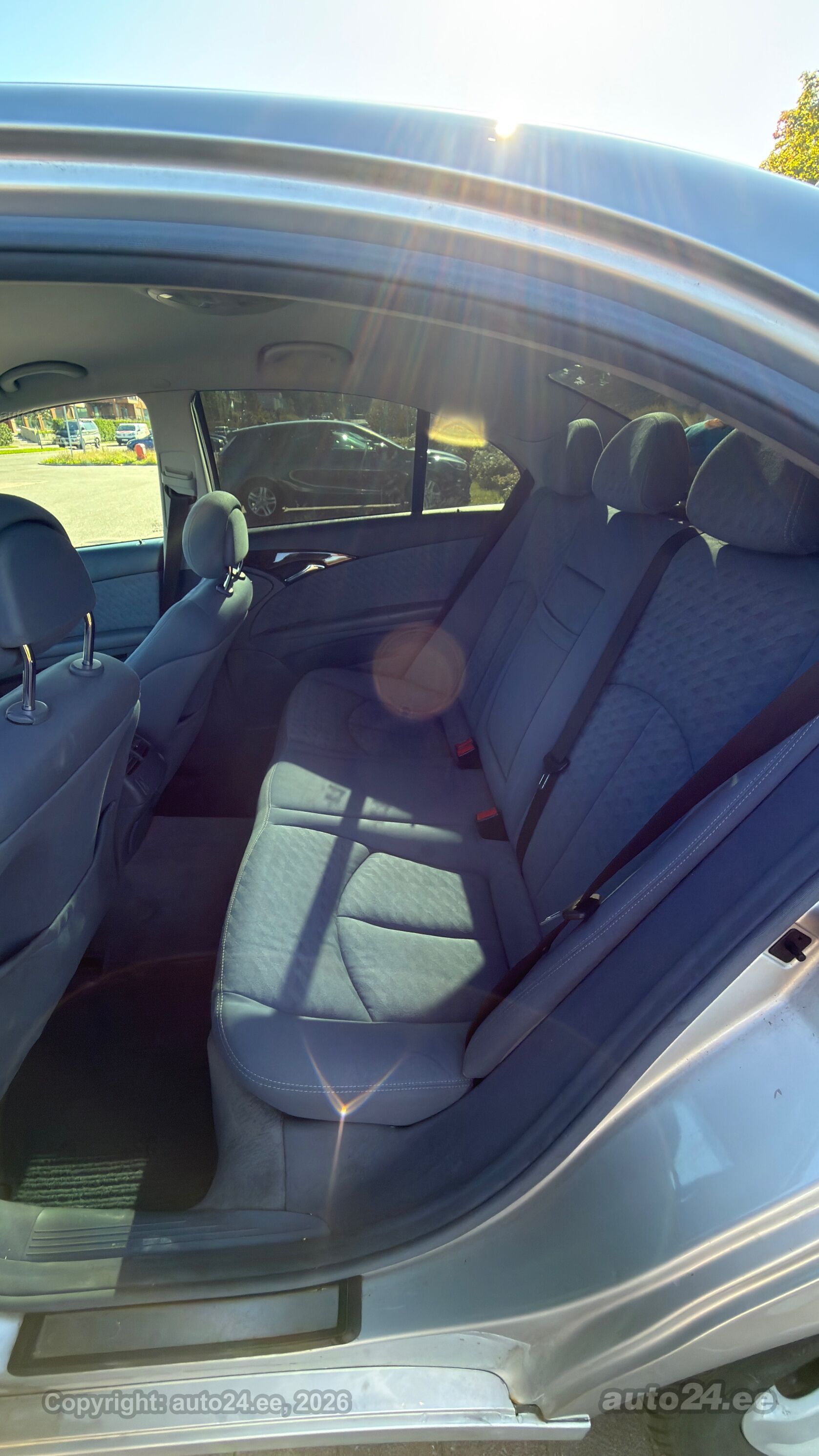 Mercedes-Benz E 200 - 8