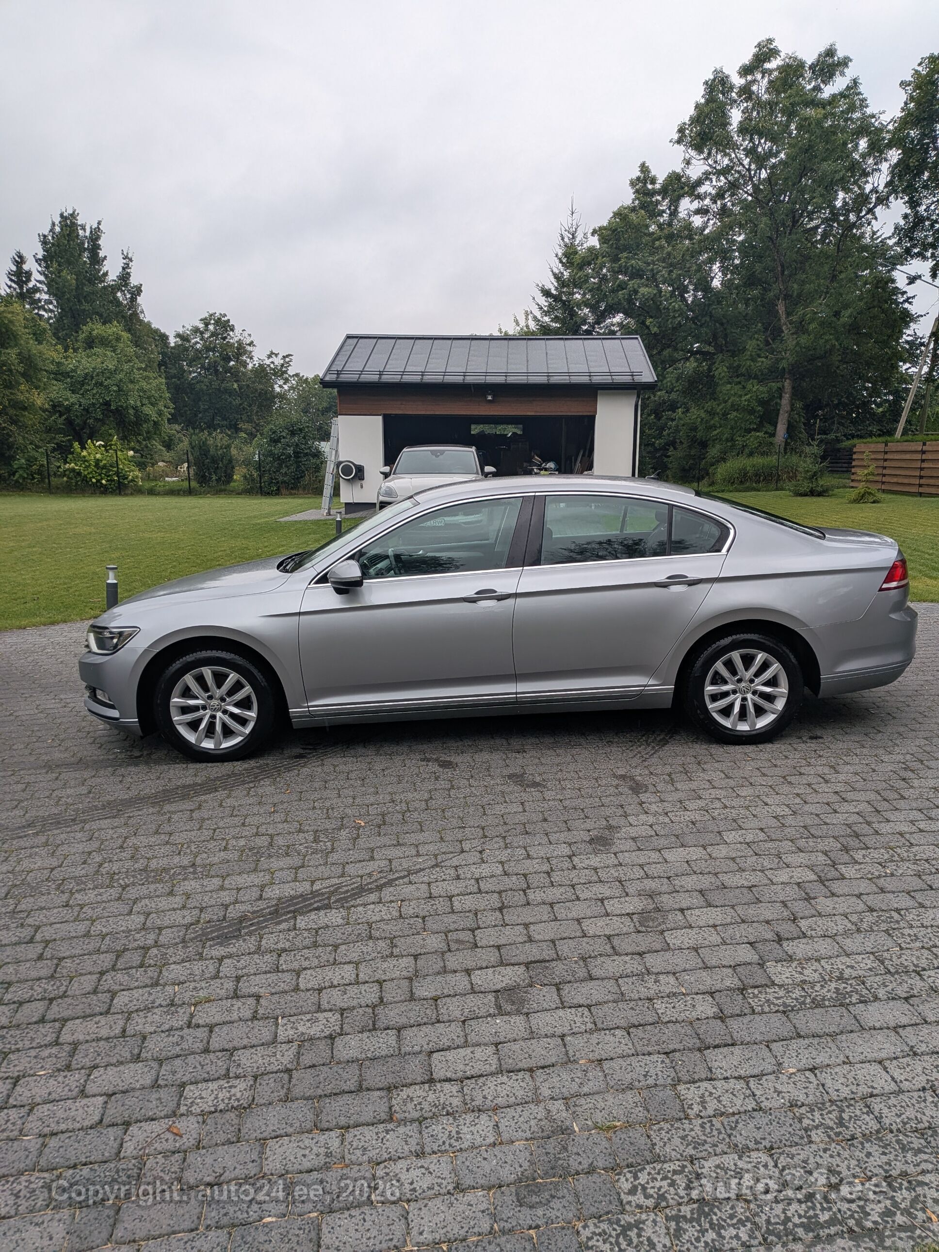 Volkswagen Passat - 6