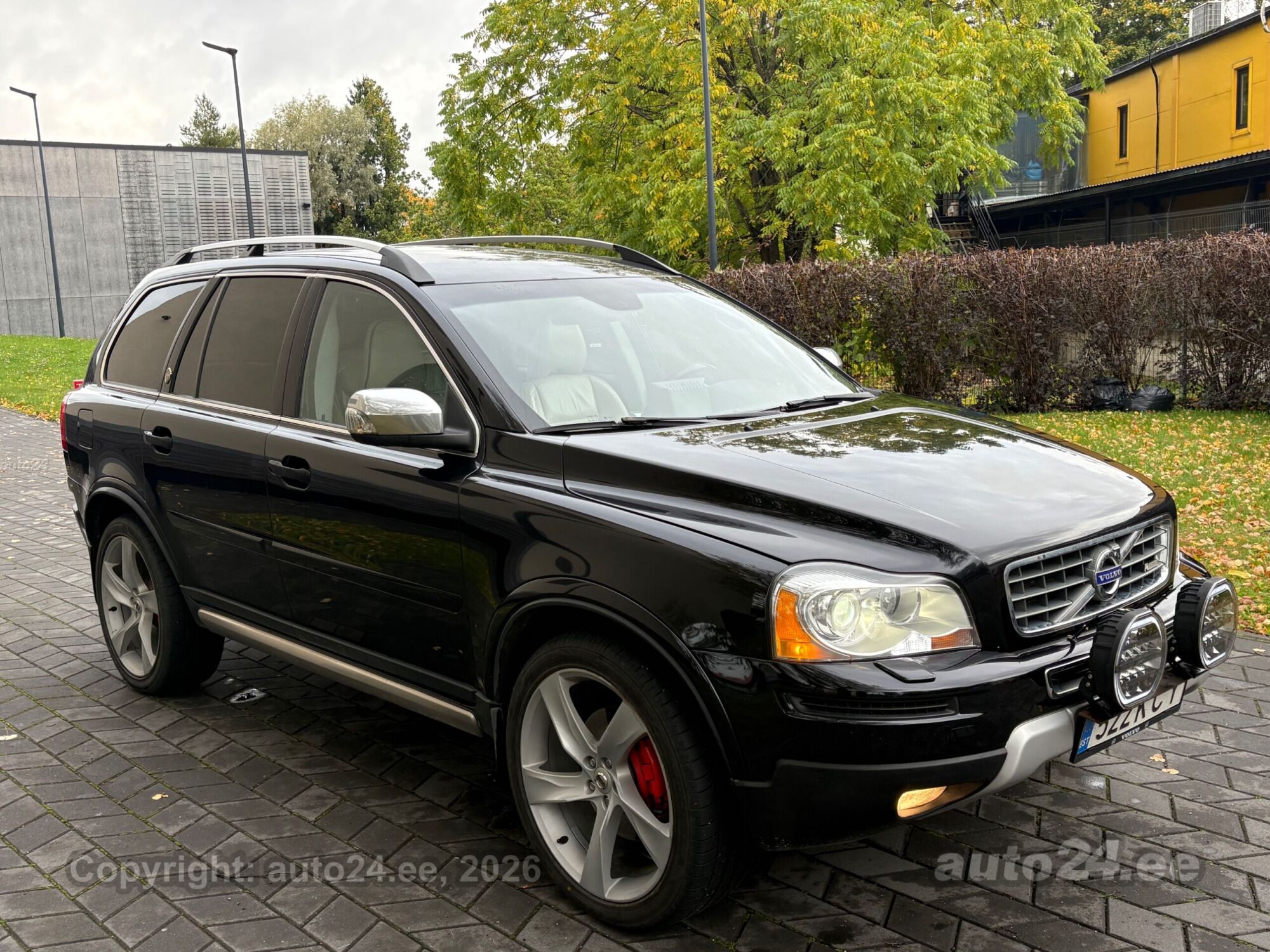 Volvo XC90 - 1